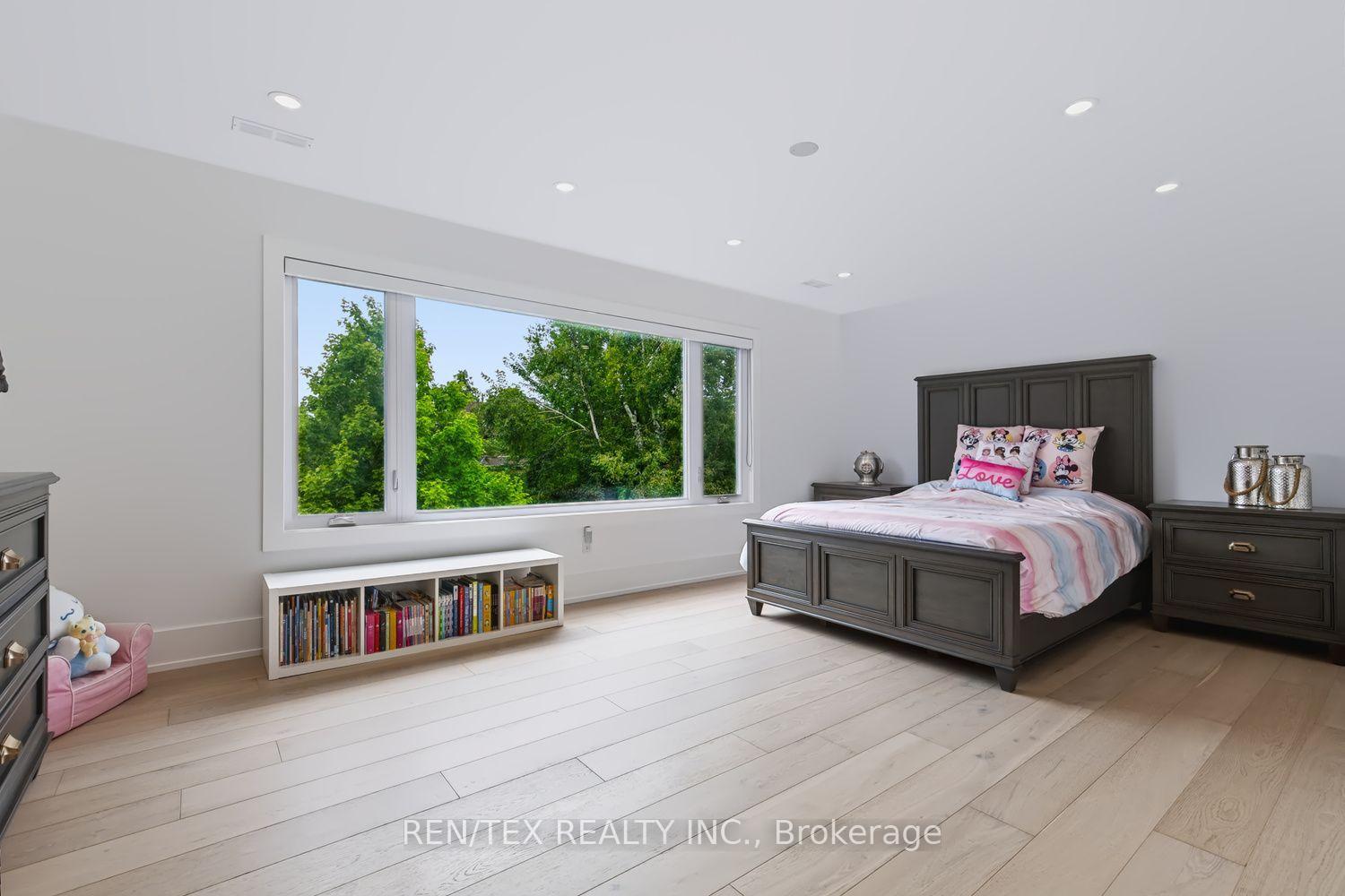 Photo 17 of 84 Wilshire Boulevard, Vaughan, East Woodbridge — HOMEH