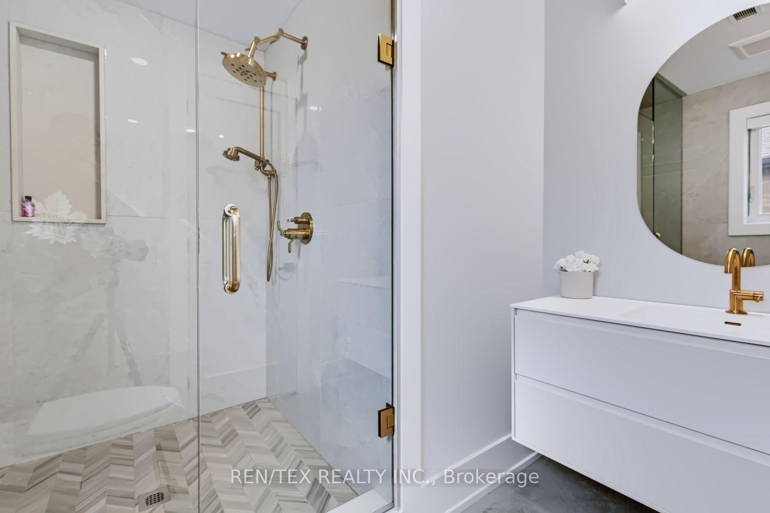 Photo 18 of 84 Wilshire Boulevard, Vaughan, East Woodbridge — HOMEH
