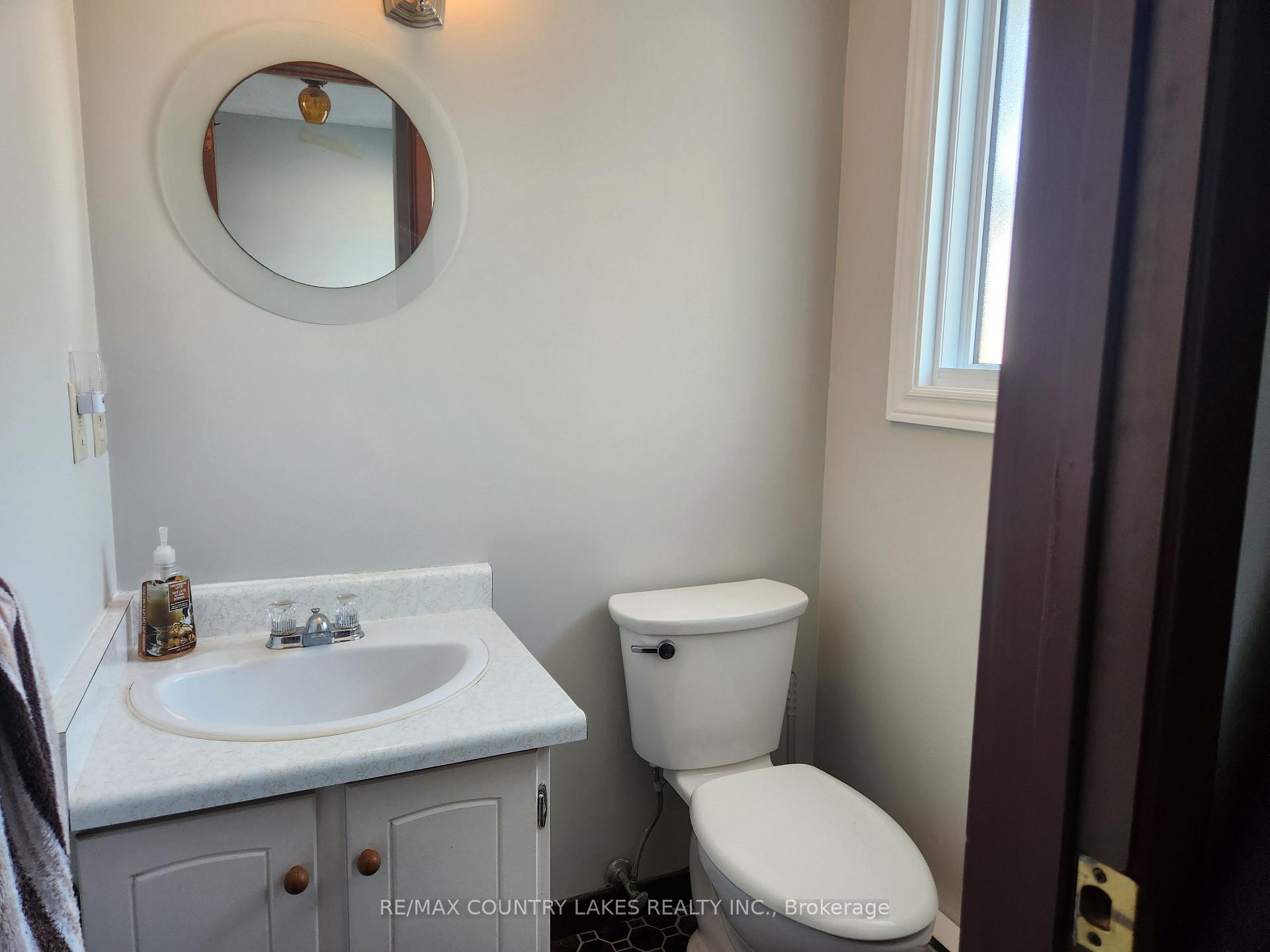 Photo 9 of Unit 3, 4 Paradise Boulevard, Ramara, Brechin — HOMEH