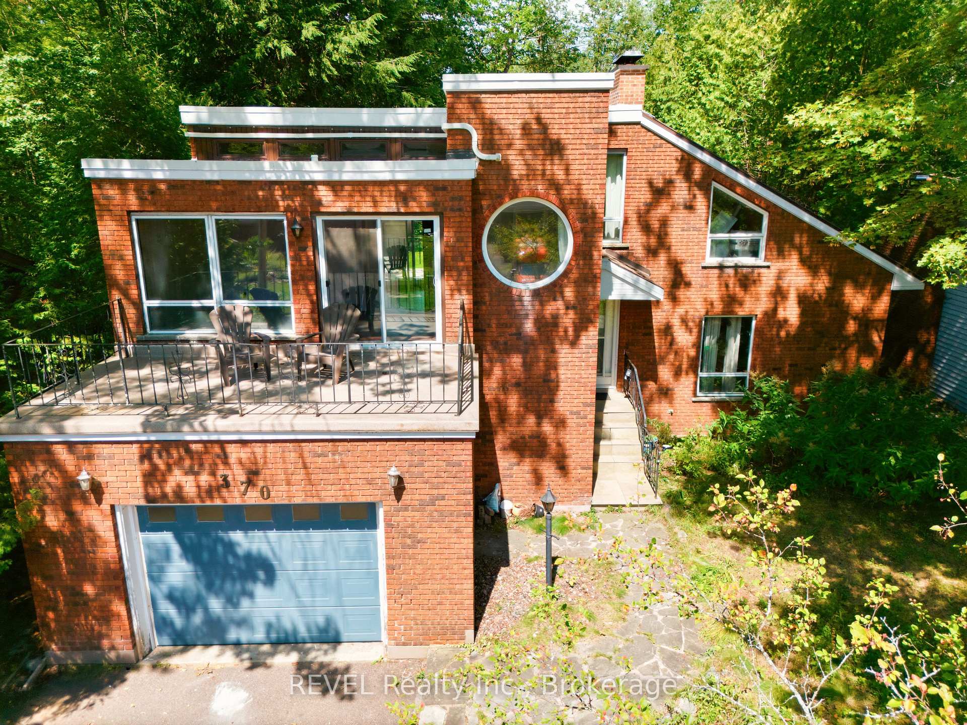 Photo 2 of 370 Segwun Boulevard, Gravenhurst, Muskoka (S) — HOMEH