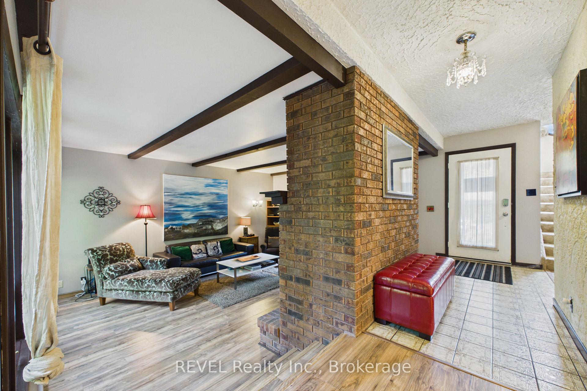Photo 5 of 370 Segwun Boulevard, Gravenhurst, Muskoka (S) — HOMEH