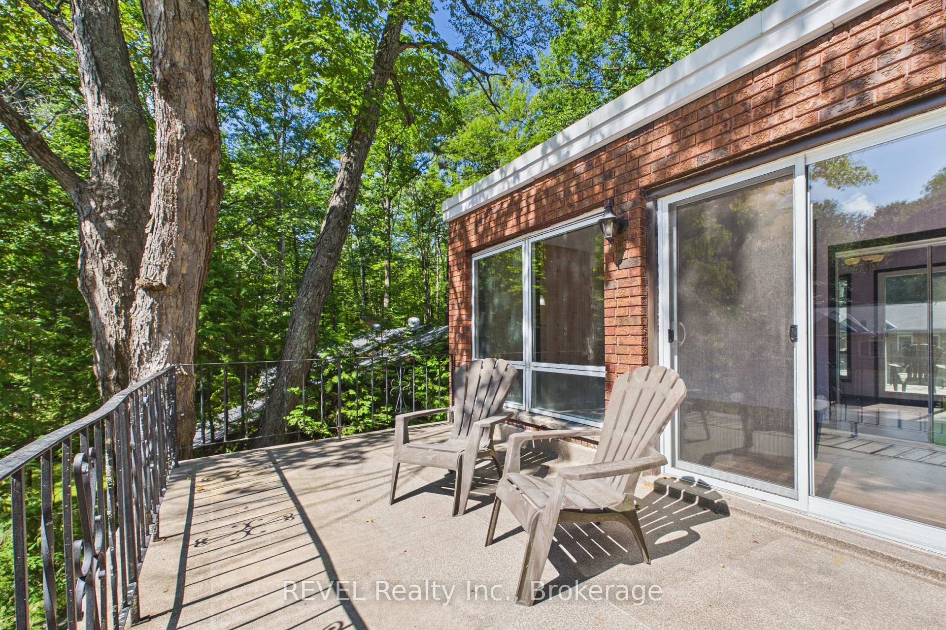 Photo 37 of 370 Segwun Boulevard, Gravenhurst, Muskoka (S) — HOMEH