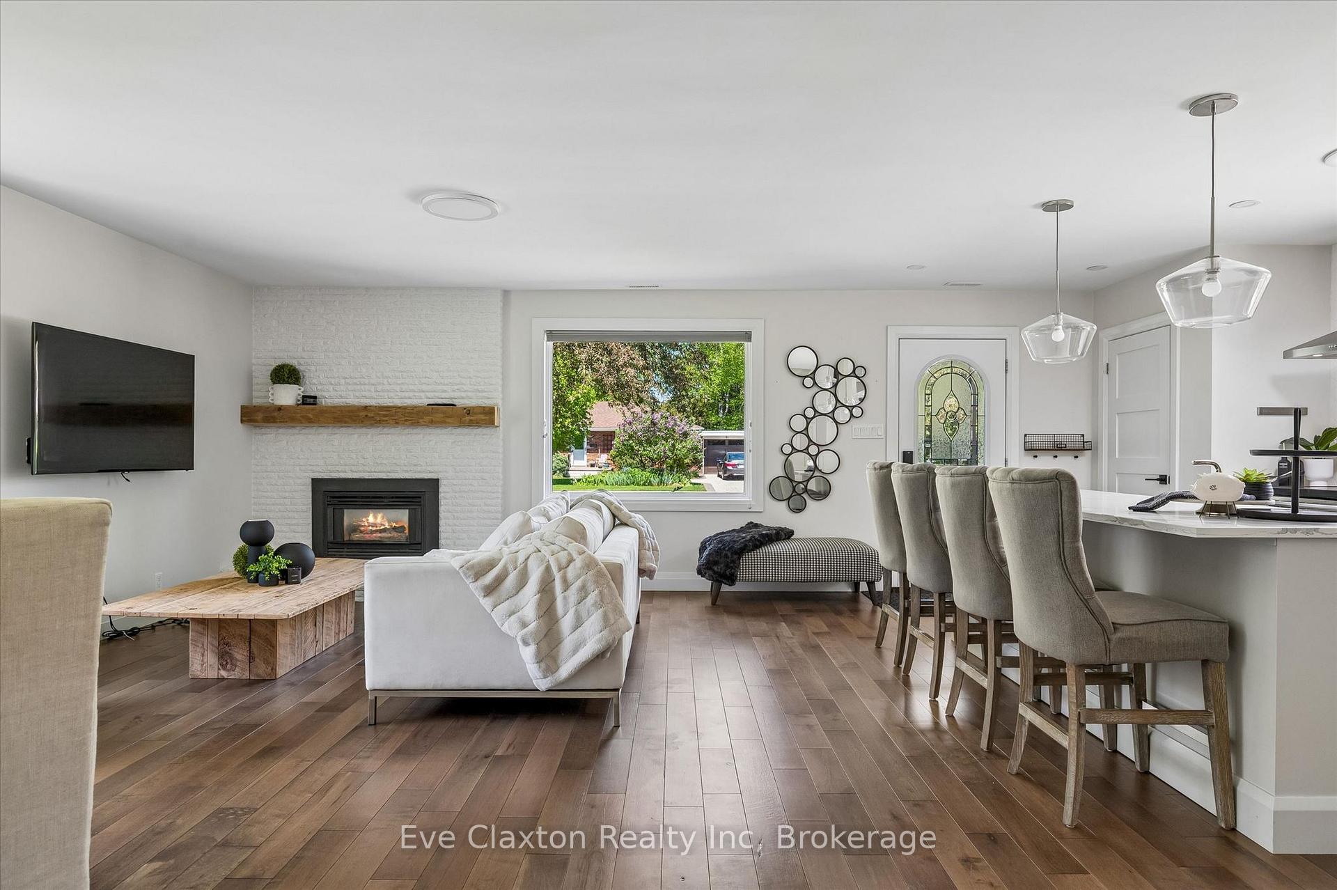 Photo 15 of 90 Dean Avenue, Guelph, Dovercliffe Park/Old University — HOMEH