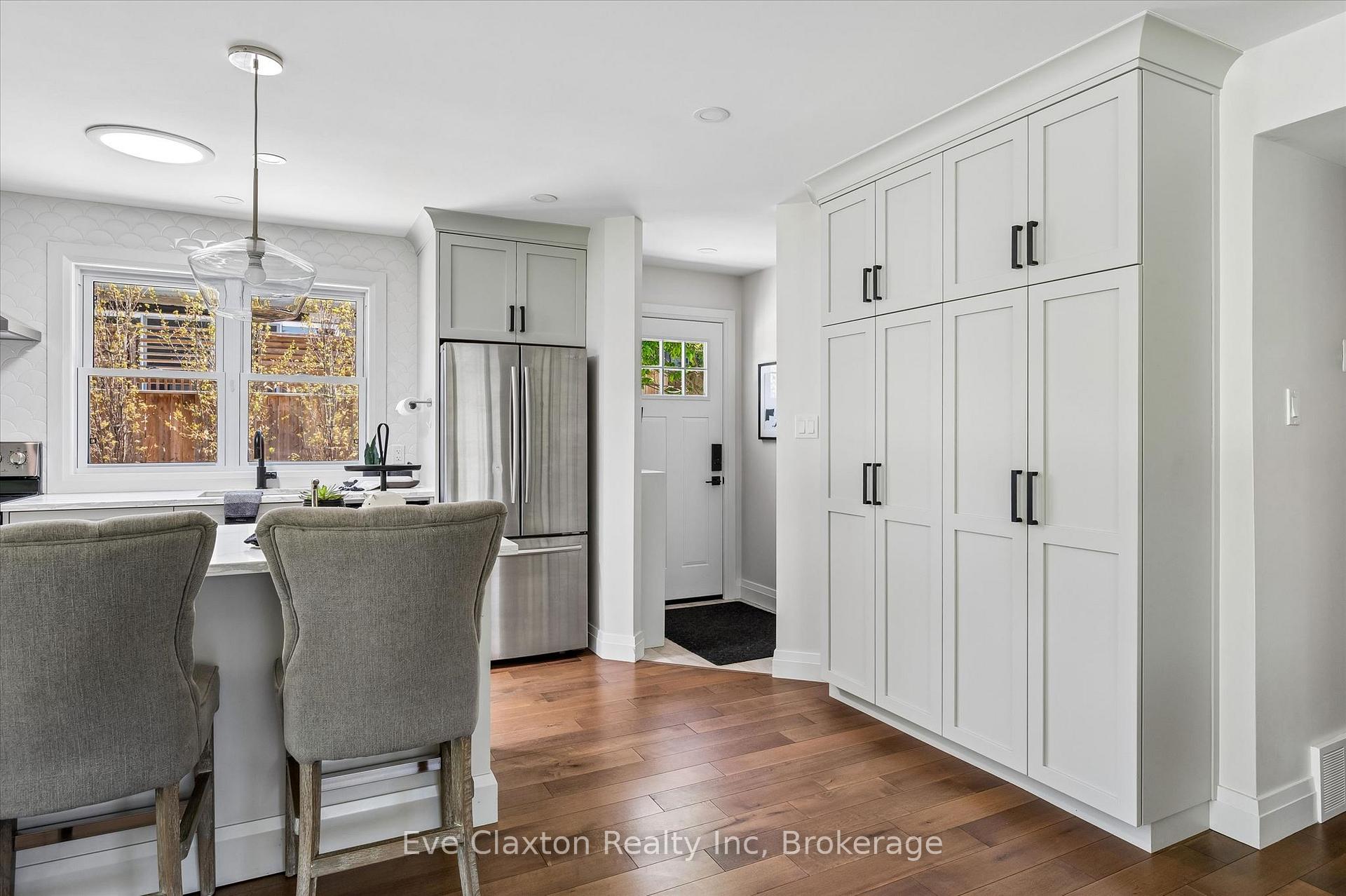 Photo 20 of 90 Dean Avenue, Guelph, Dovercliffe Park/Old University — HOMEH