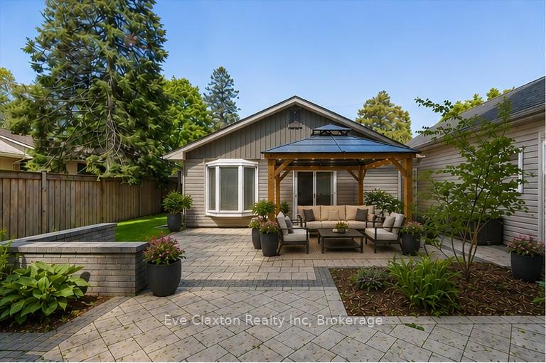 Photo 32 of 90 Dean Avenue, Guelph, Dovercliffe Park/Old University — HOMEH