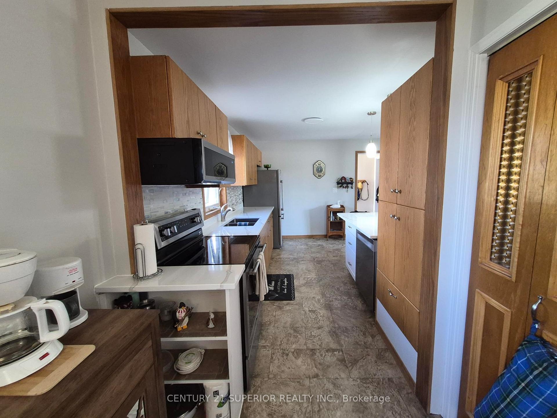 Photo 8 of 1 Laurier Ave, Terrace Bay, TB-92 — HOMEH