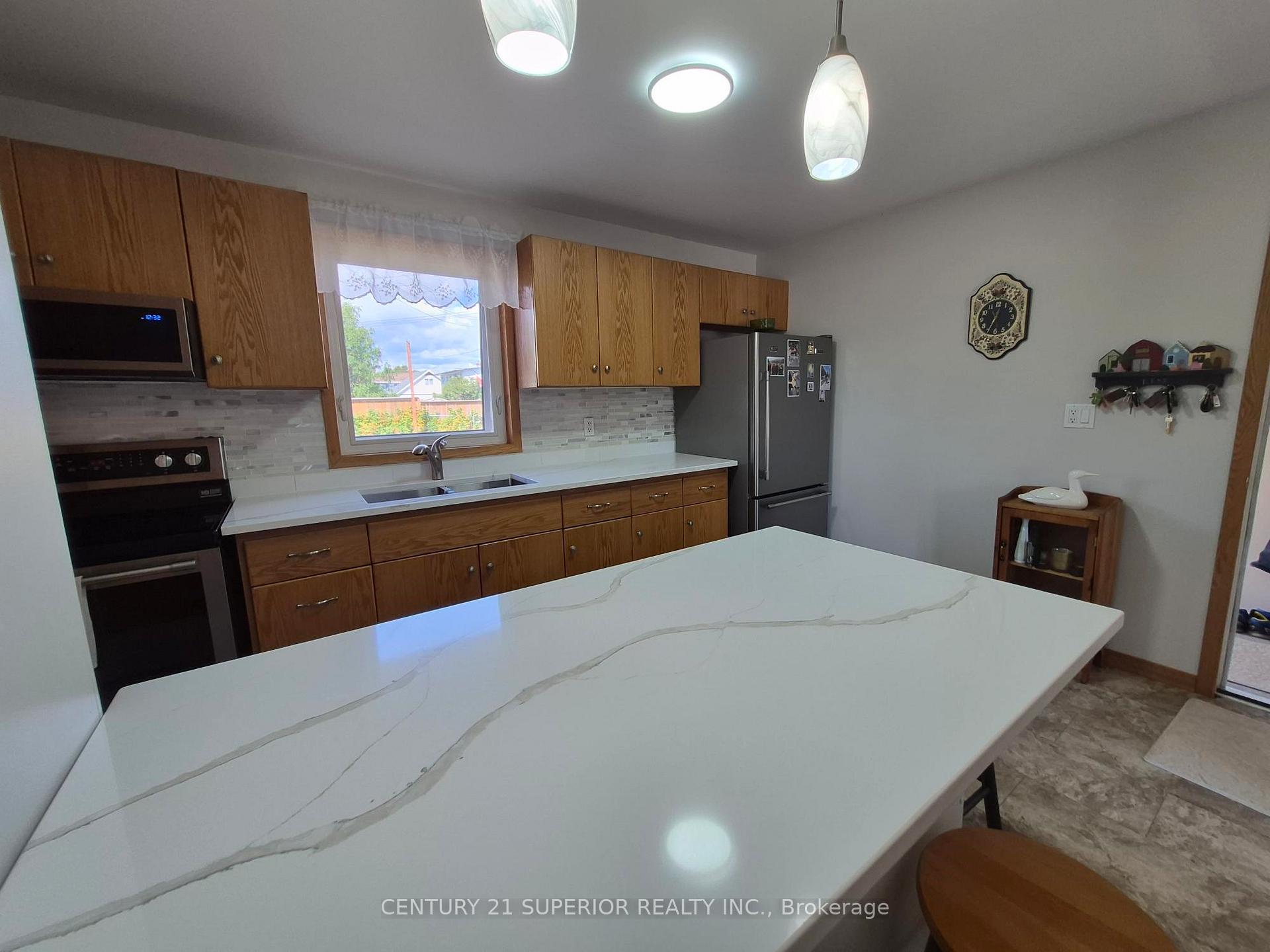 Photo 9 of 1 Laurier Ave, Terrace Bay, TB-92 — HOMEH