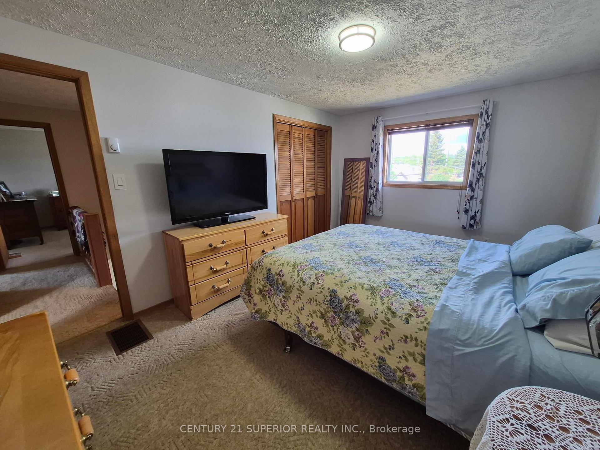 Photo 21 of 1 Laurier Ave, Terrace Bay, TB-92 — HOMEH