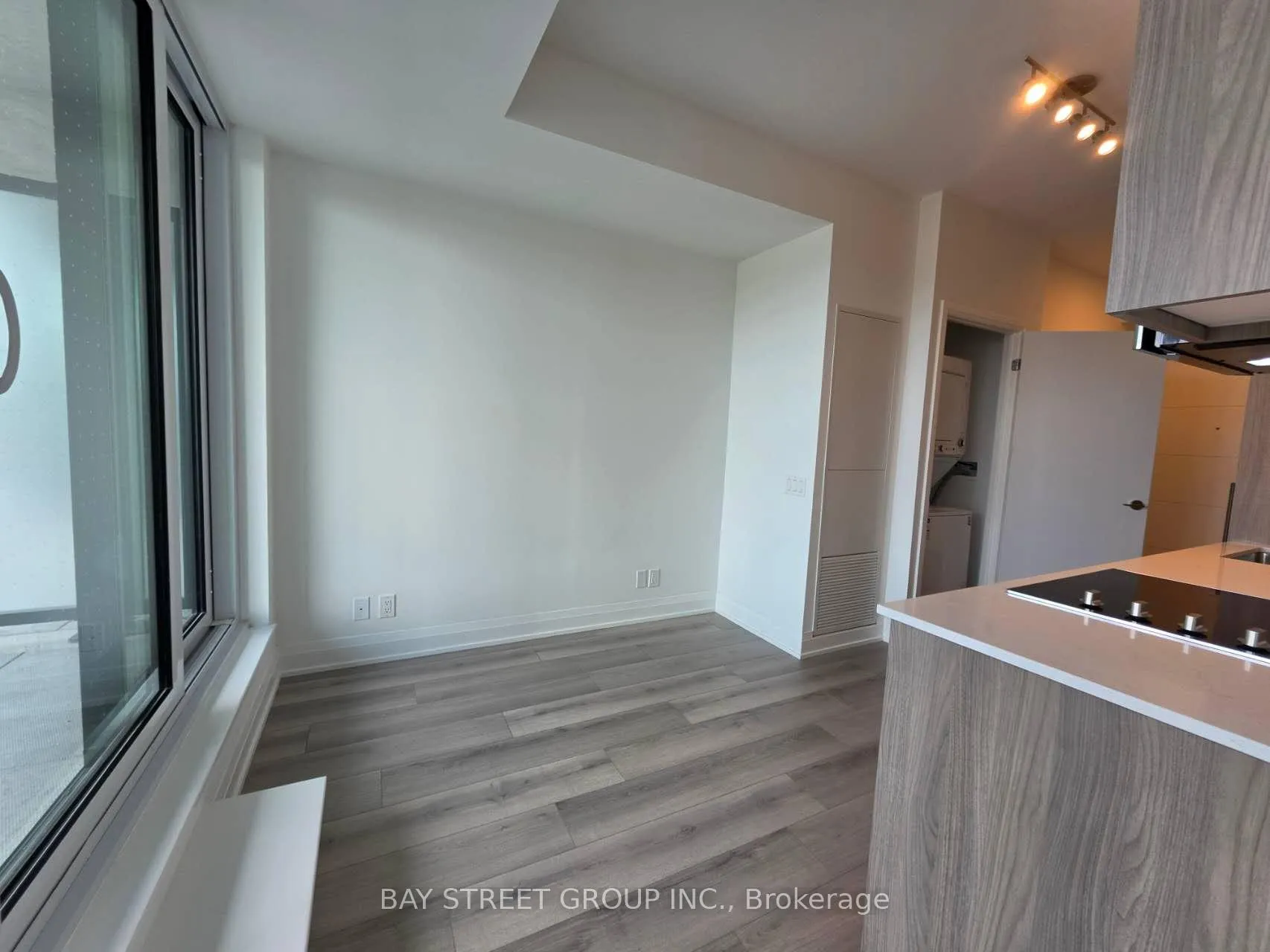Photo 6 of Unit 421, 20 Deans Drive, Scarborough, Clairlea-Birchmount — HOMEH