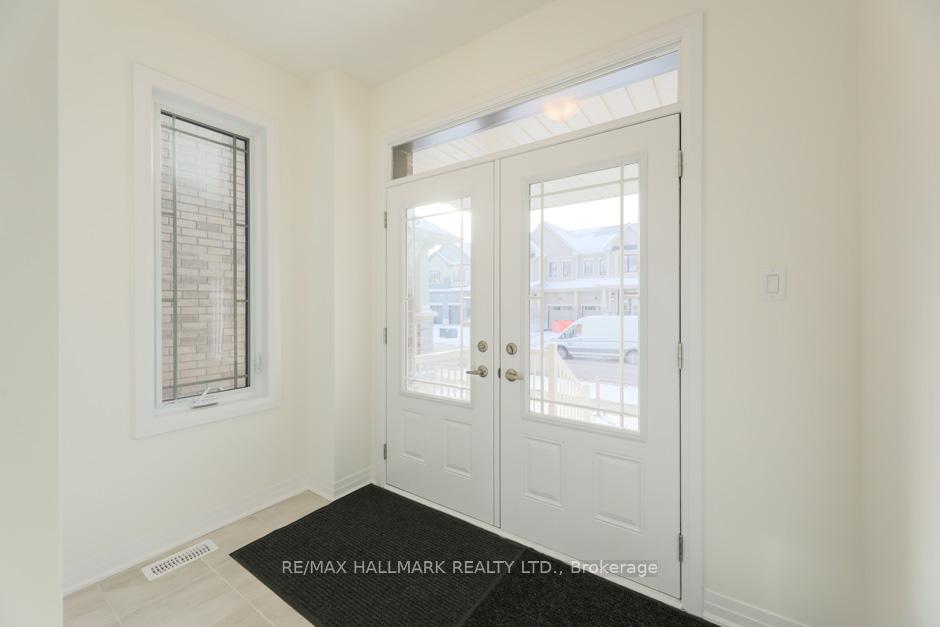 Photo 3 of 58 Masters Street, Welland, Dain City — HOMEH