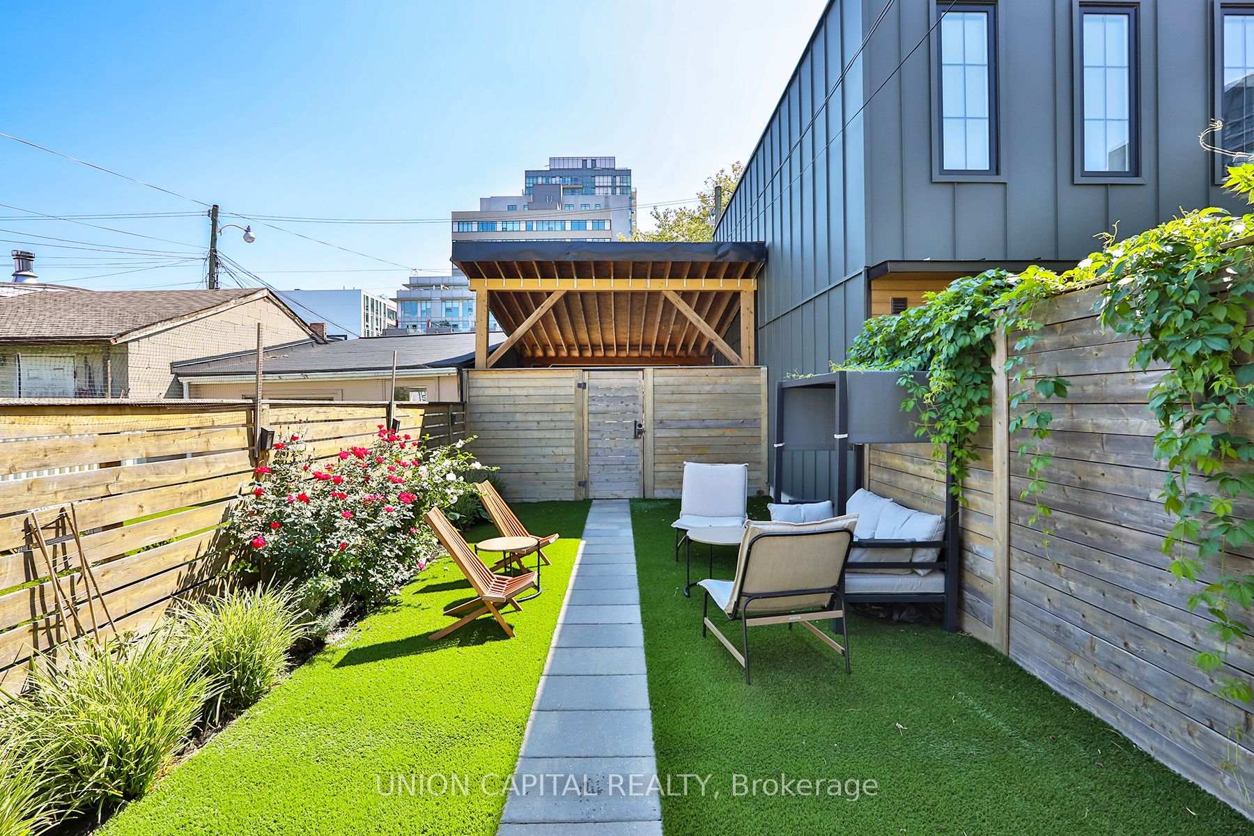 Photo 22 of 21 Alma Avenue, Toronto, Little Portugal — HOMEH