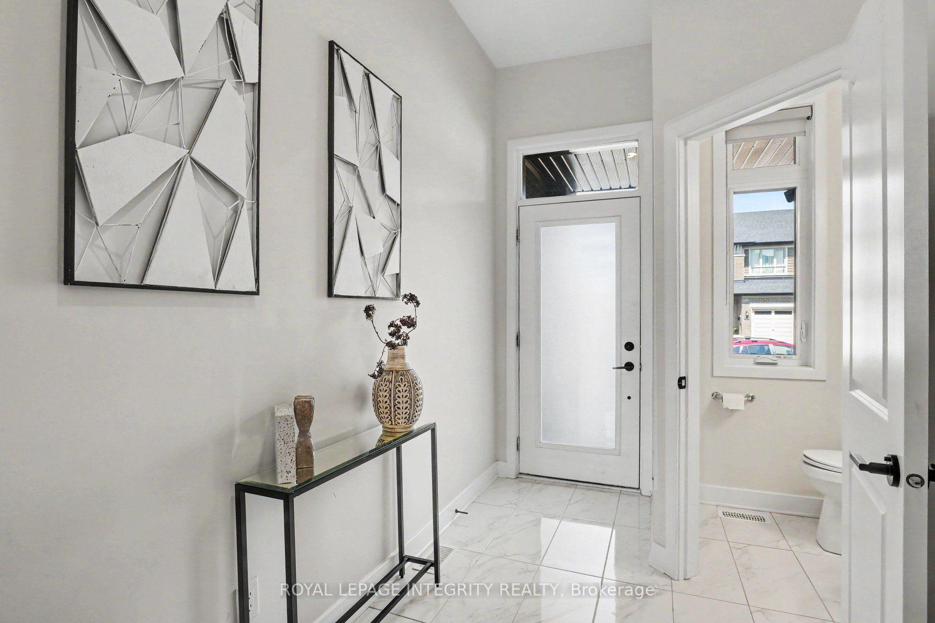 Photo 4 of 523 Triangle Street, Ottawa, Kanata - Emerald Meadows/Trailwest — HOMEH