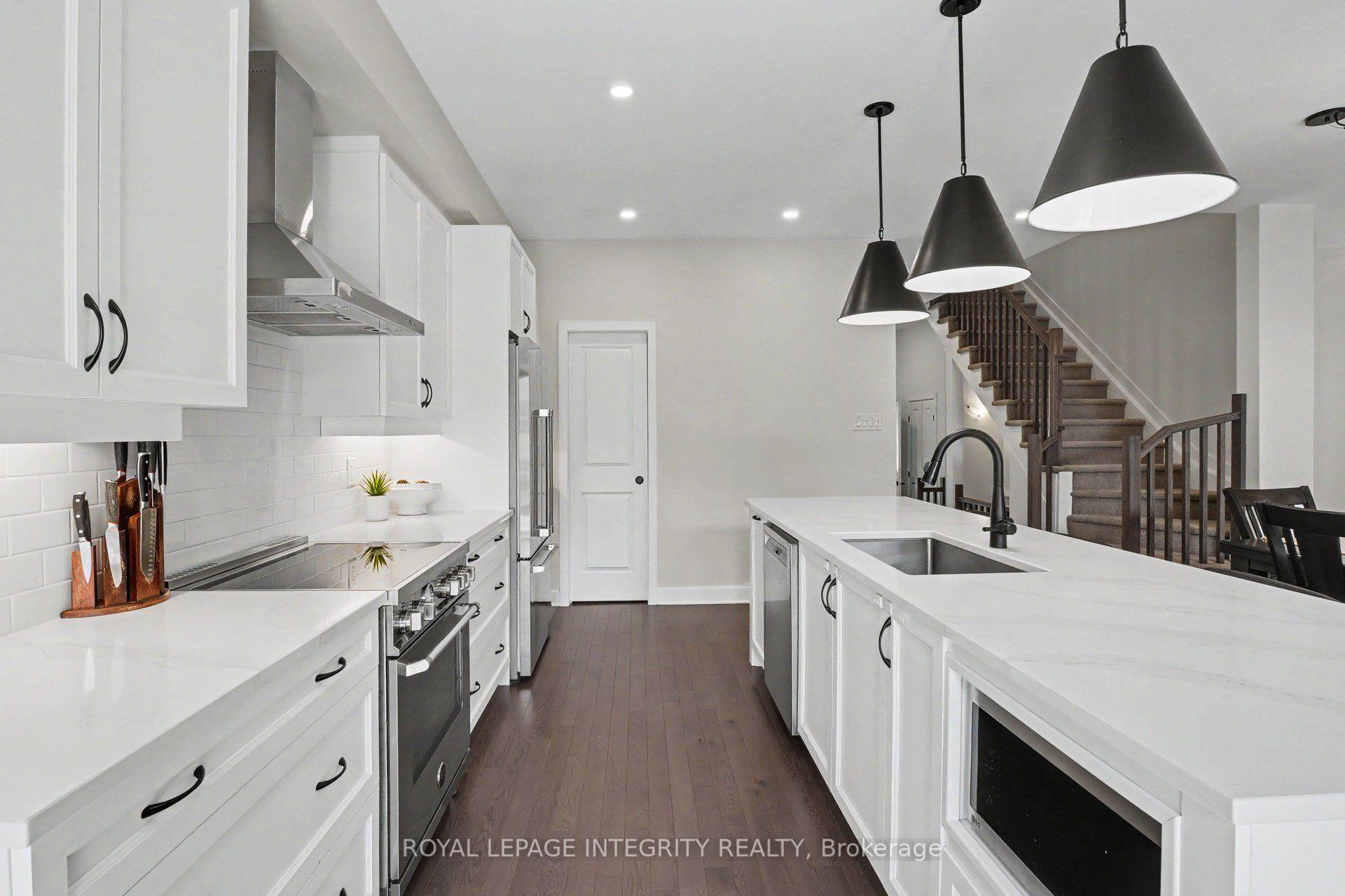 Photo 13 of 523 Triangle Street, Ottawa, Kanata - Emerald Meadows/Trailwest — HOMEH