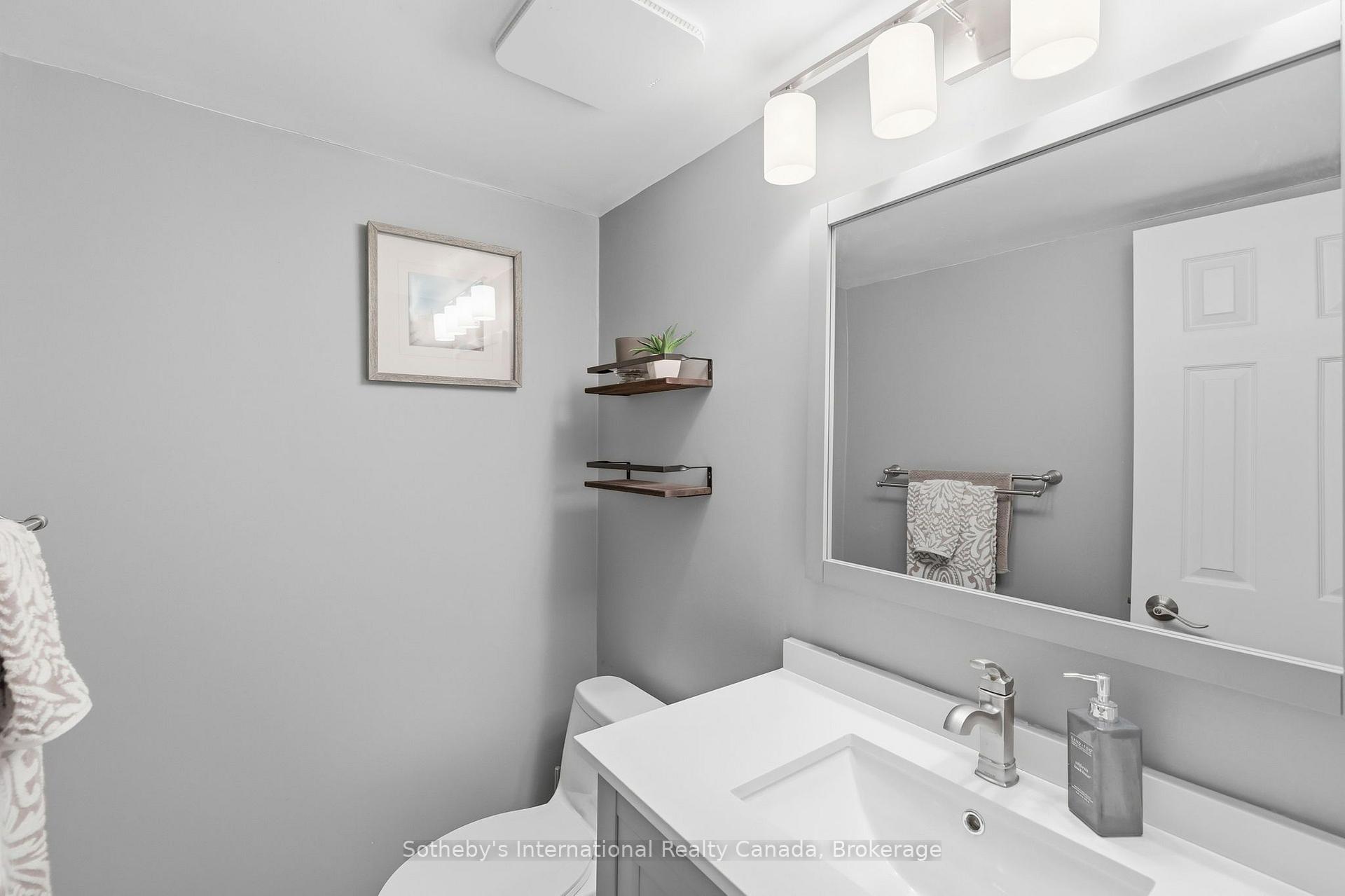 Photo 7 of 346 Mariners Way, Collingwood — HOMEH
