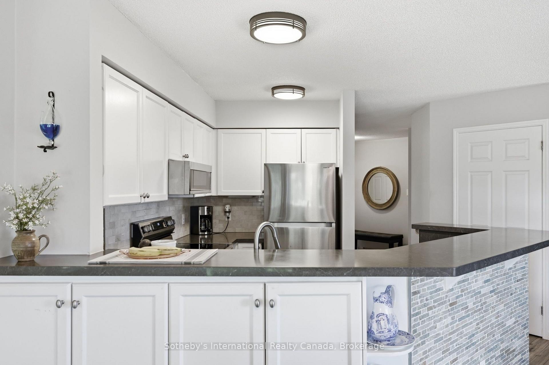 Photo 10 of 346 Mariners Way, Collingwood — HOMEH