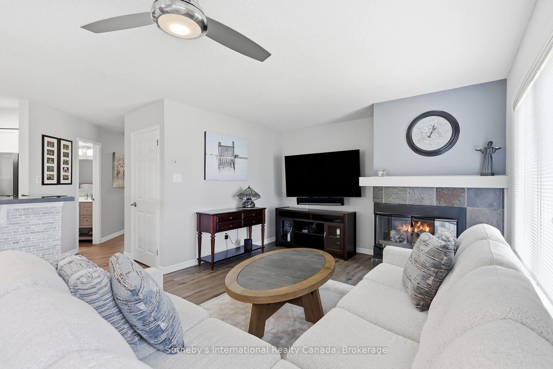 Photo 14 of 346 Mariners Way, Collingwood — HOMEH