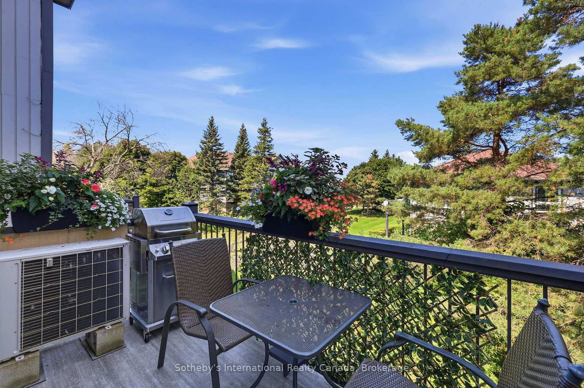 Photo 20 of 346 Mariners Way, Collingwood — HOMEH