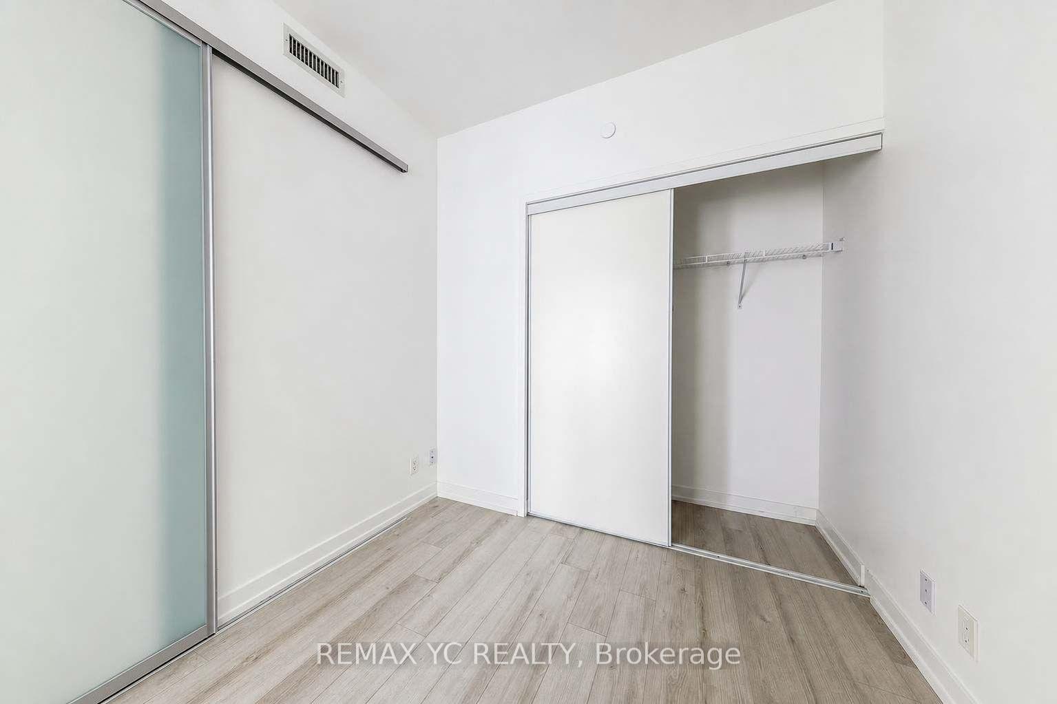 Photo 6 of Unit 2408, 33 Helendale Avenue, Toronto, Yonge-Eglinton — HOMEH