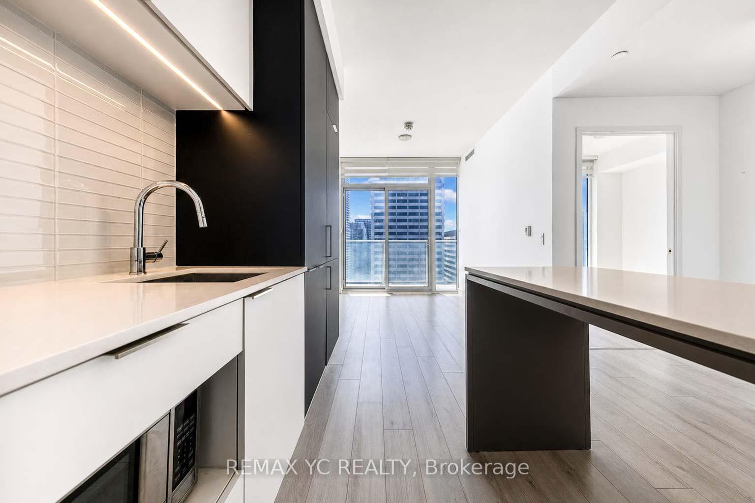 Photo 10 of Unit 2408, 33 Helendale Avenue, Toronto, Yonge-Eglinton — HOMEH