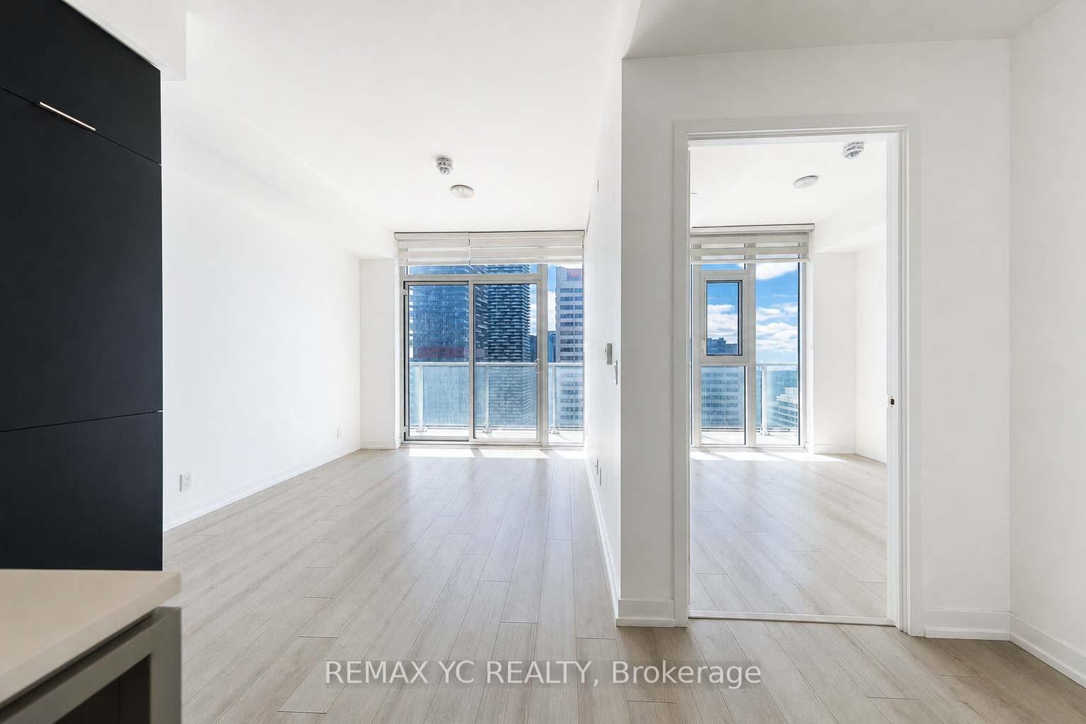 Photo 15 of Unit 2408, 33 Helendale Avenue, Toronto, Yonge-Eglinton — HOMEH