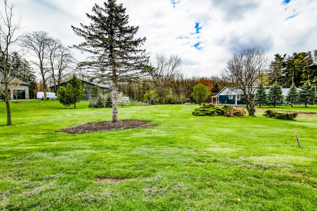 Photo 4 of 121 Dodge Drive, Kitchener, Doon South — HOMEH