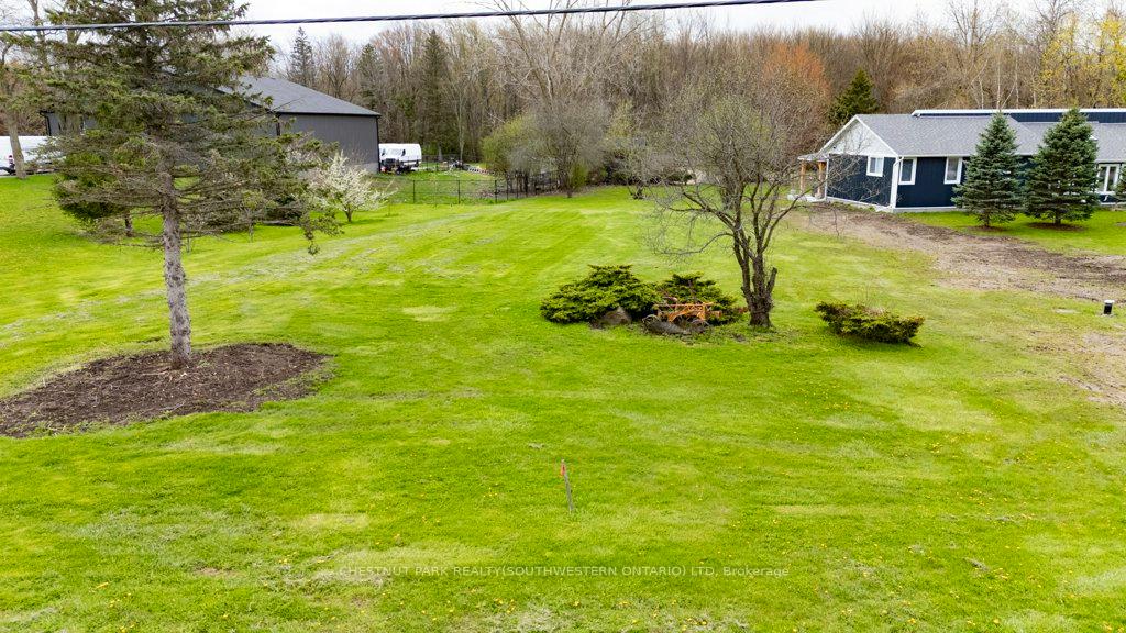 Photo 5 of 121 Dodge Drive, Kitchener, Doon South — HOMEH