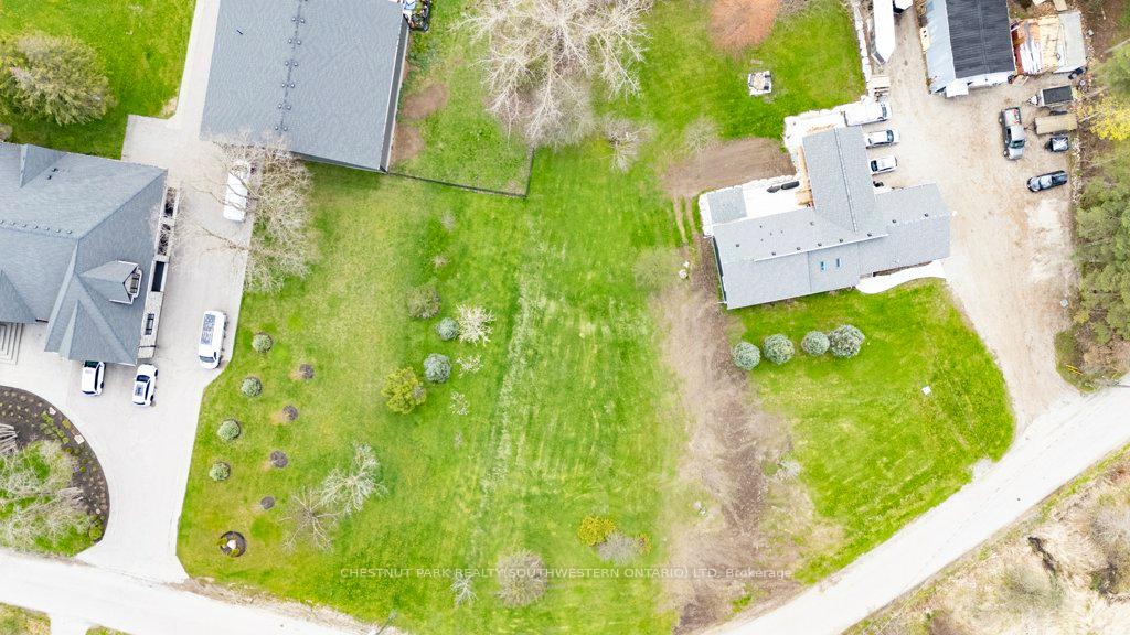 Photo 6 of 121 Dodge Drive, Kitchener, Doon South — HOMEH