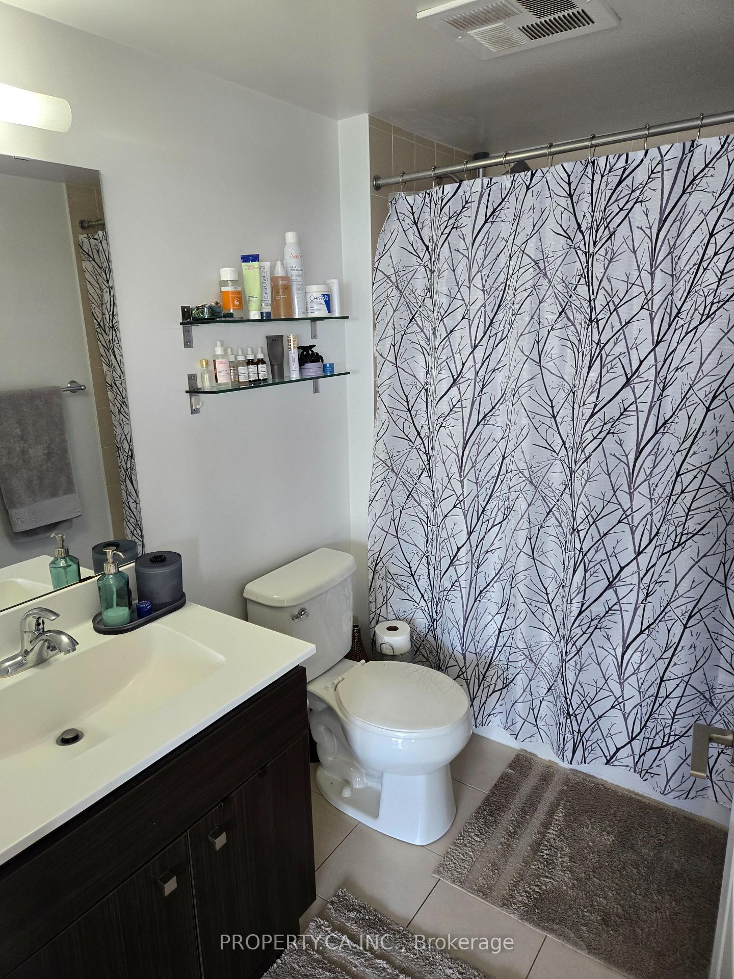 Photo 13 of Unit 1710, 2015 Sheppard Avenue E, North York, Henry Farm — HOMEH