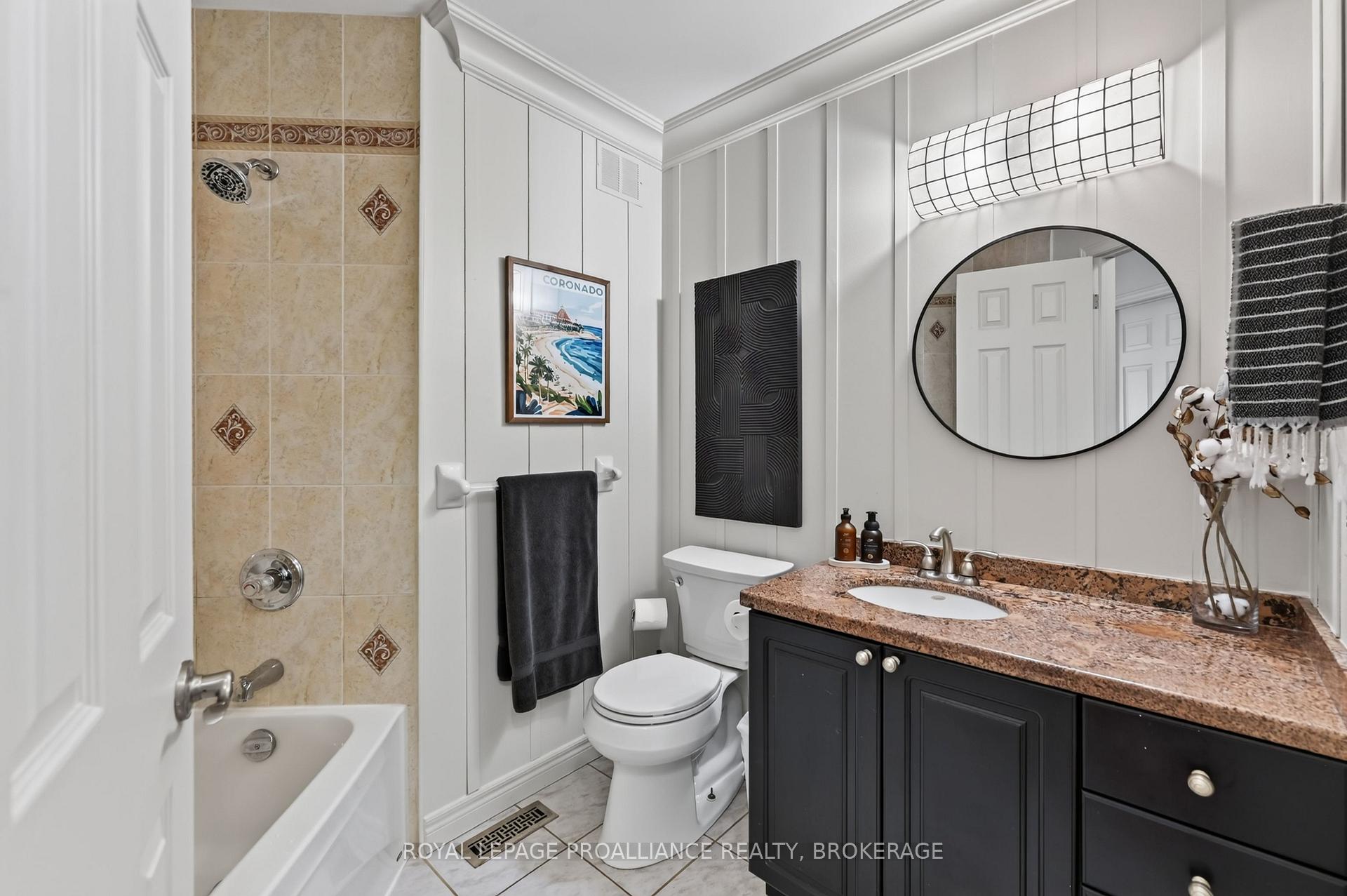 Photo 17 of 3335 Four Seasons Drive, Frontenac, Frontenac South — HOMEH