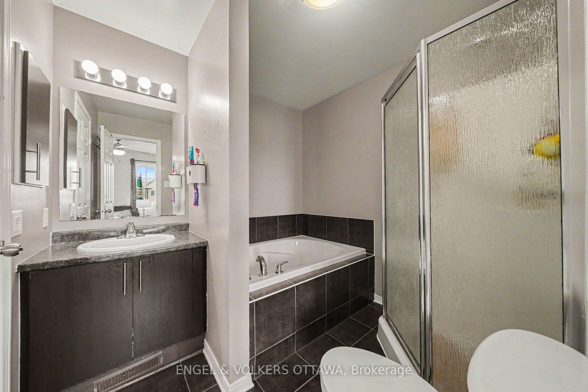 Photo 8 of 428 Dusk Private, Ottawa, Fallingbrook/Gardenway South — HOMEH