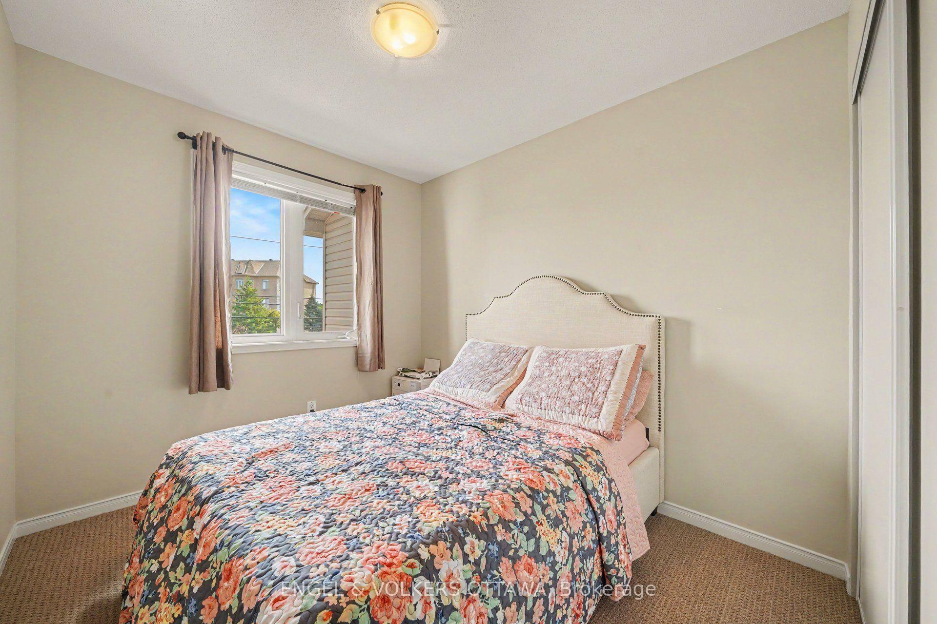 Photo 9 of 428 Dusk Private, Ottawa, Fallingbrook/Gardenway South — HOMEH
