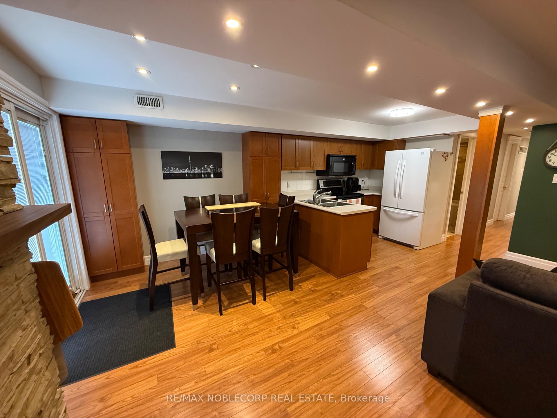 Photo 5 of Unit Basement, 38 D'amato Crescent, Vaughan, Maple — HOMEH