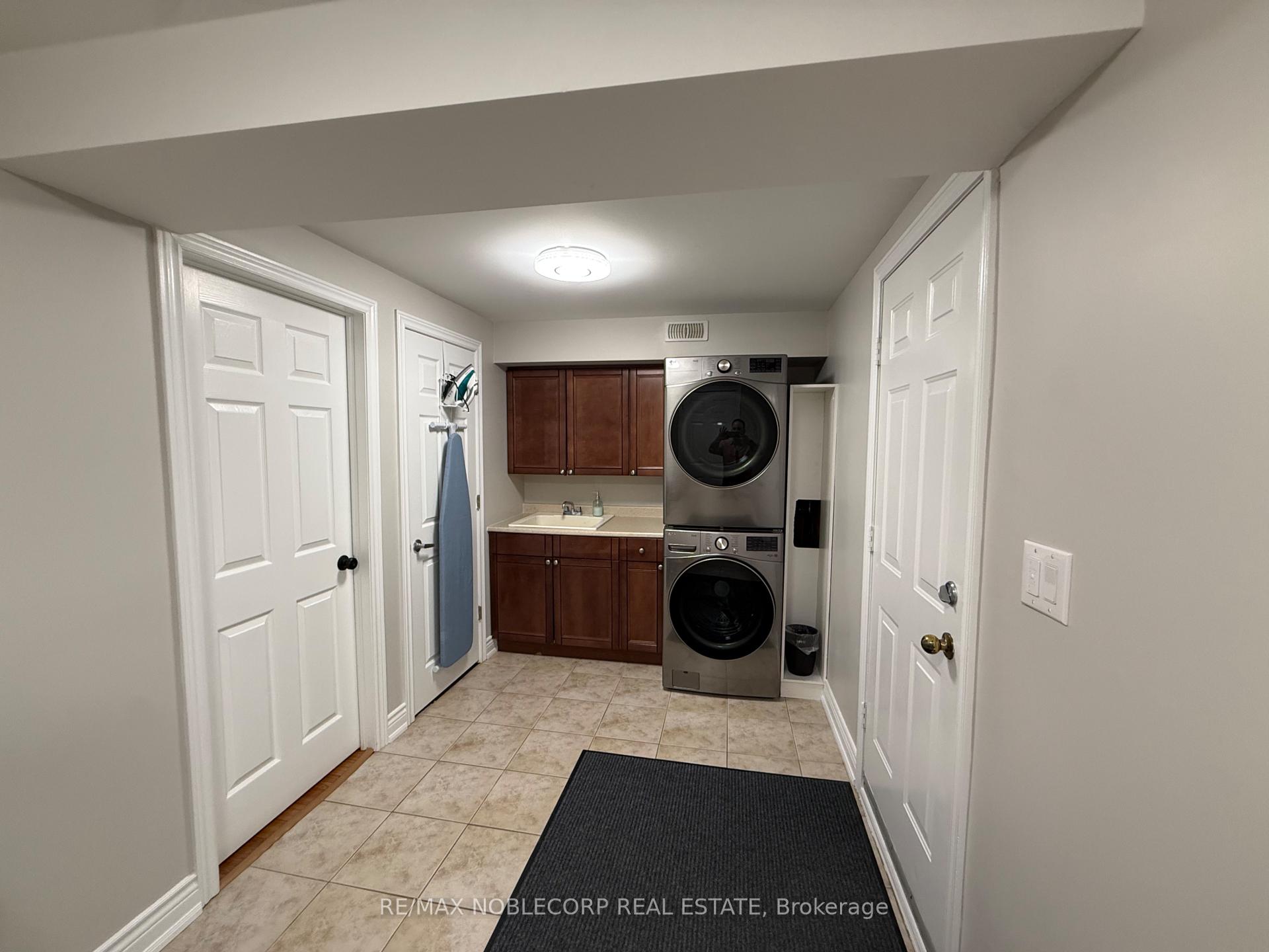 Photo 12 of Unit Basement, 38 D'amato Crescent, Vaughan, Maple — HOMEH