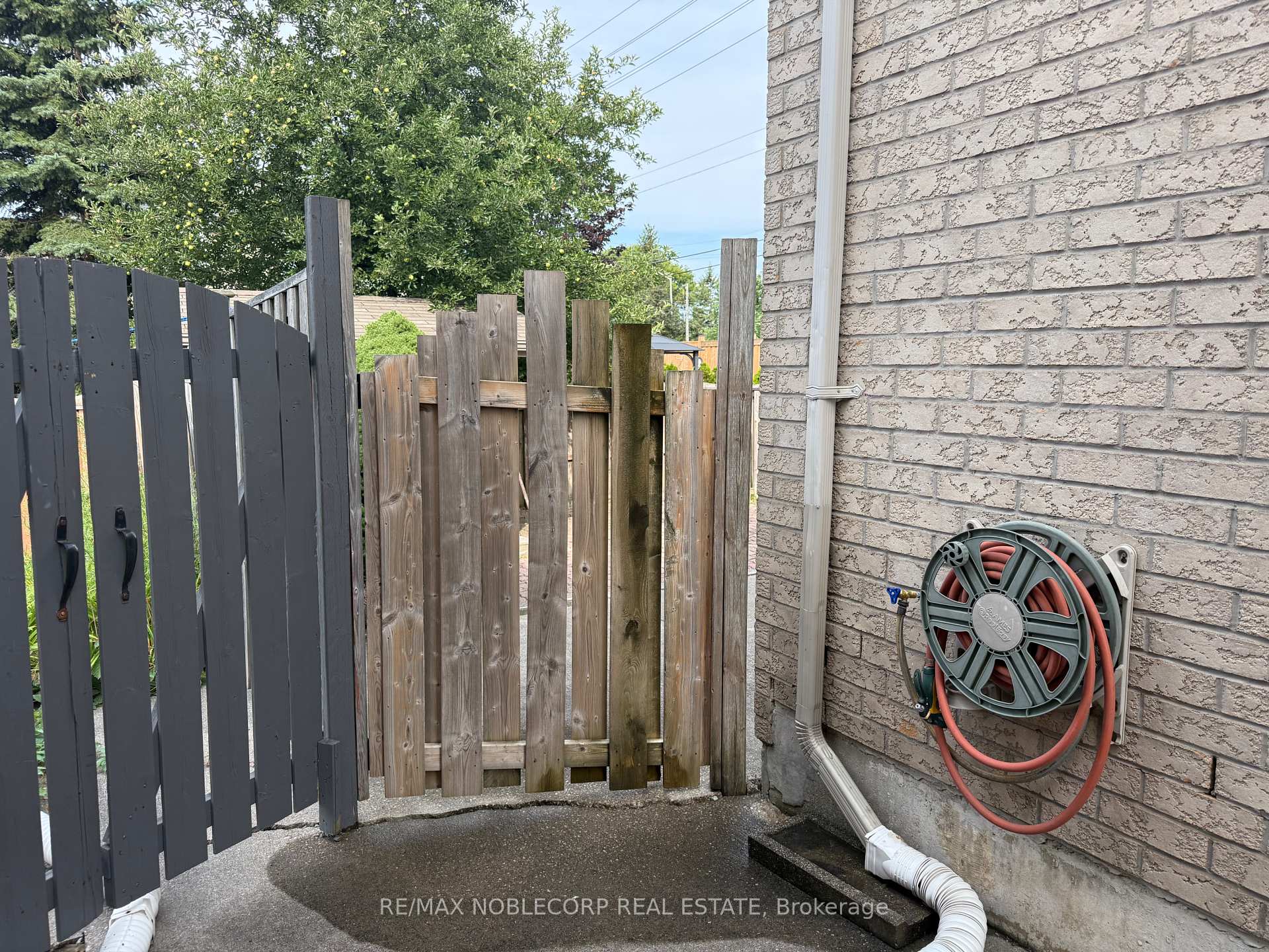 Photo 14 of Unit Basement, 38 D'amato Crescent, Vaughan, Maple — HOMEH