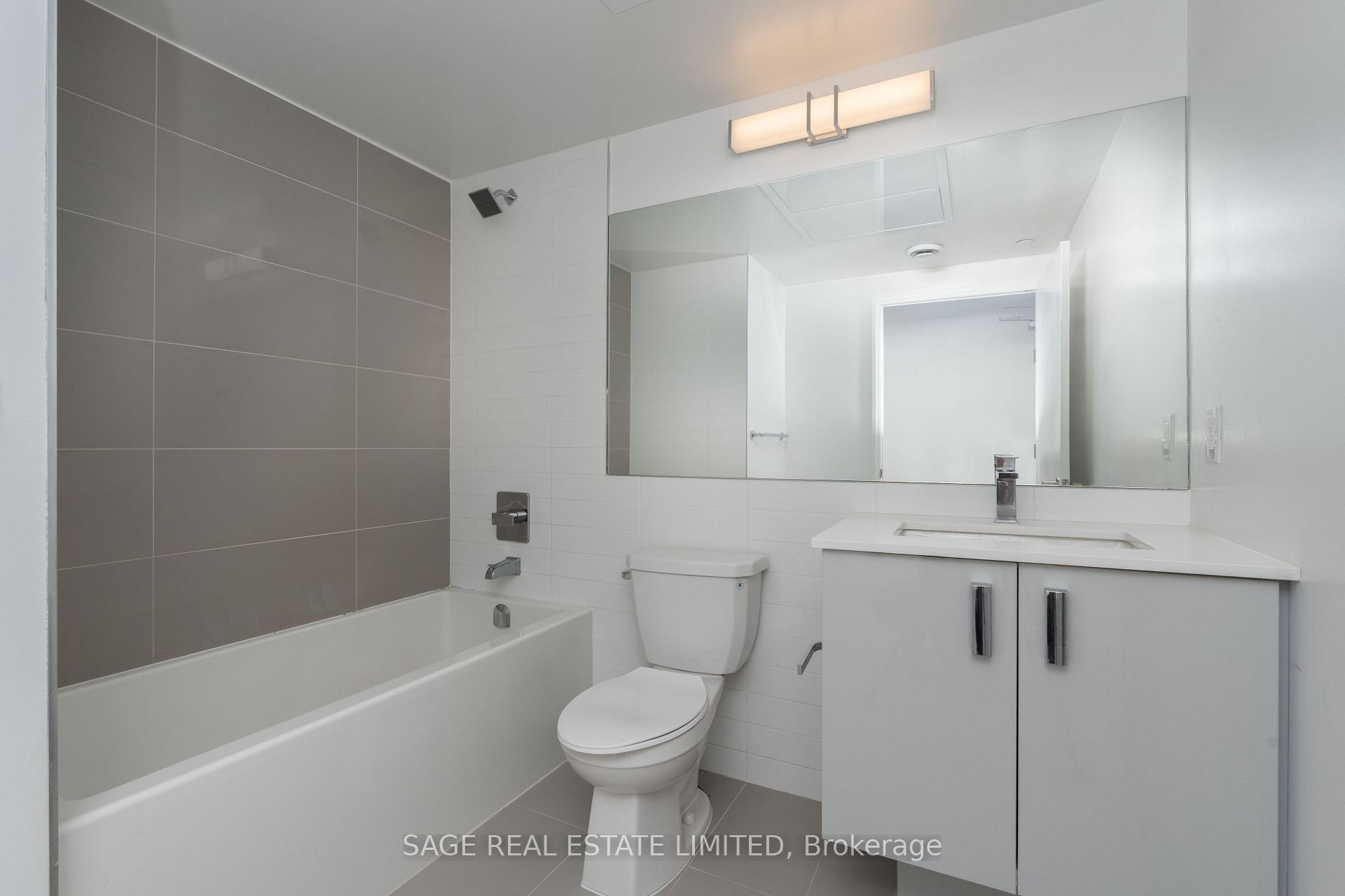 Photo 11 of Unit 625, 10 Gibbs Road, Etobicoke, Islington-City Centre West — HOMEH