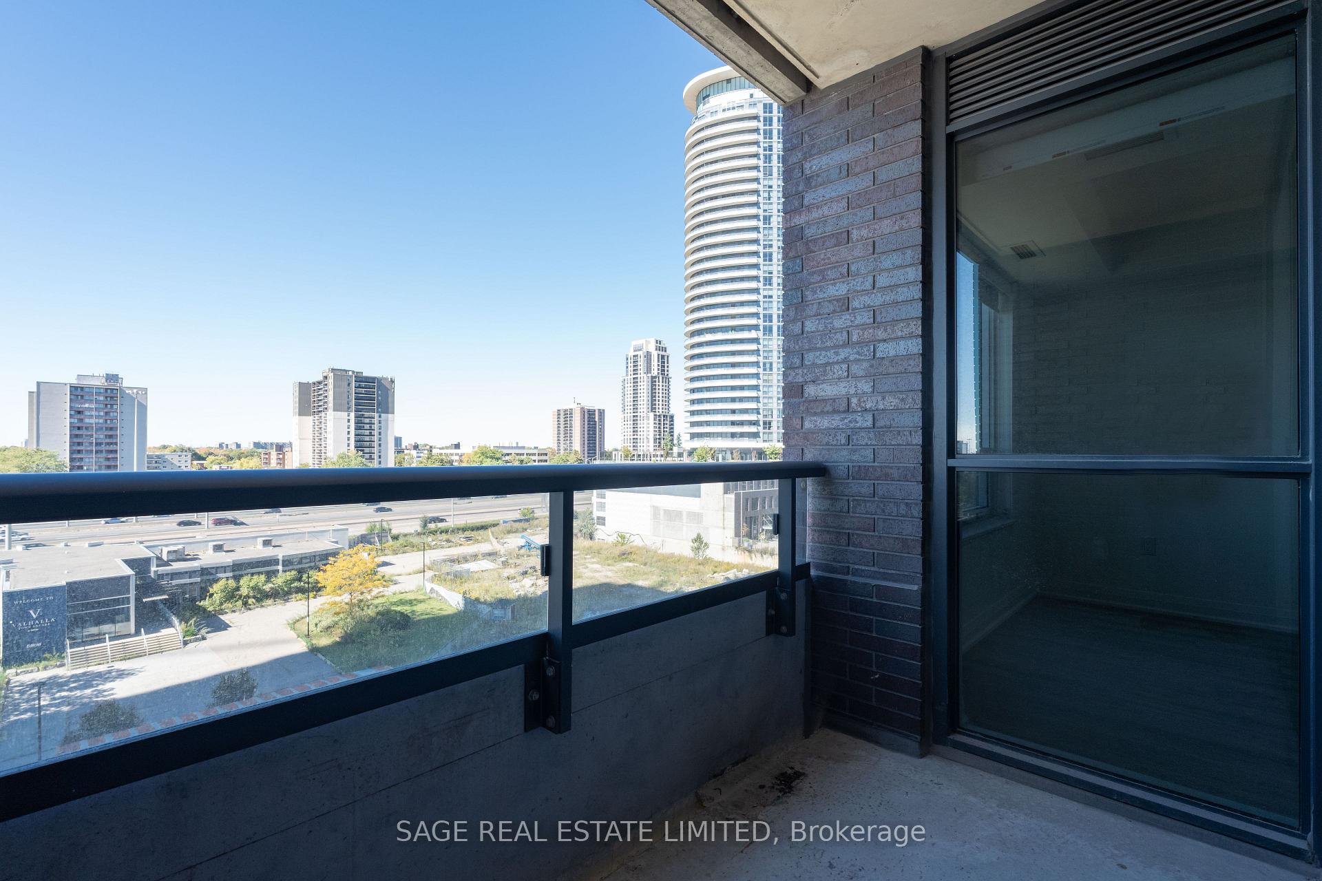 Photo 13 of Unit 625, 10 Gibbs Road, Etobicoke, Islington-City Centre West — HOMEH