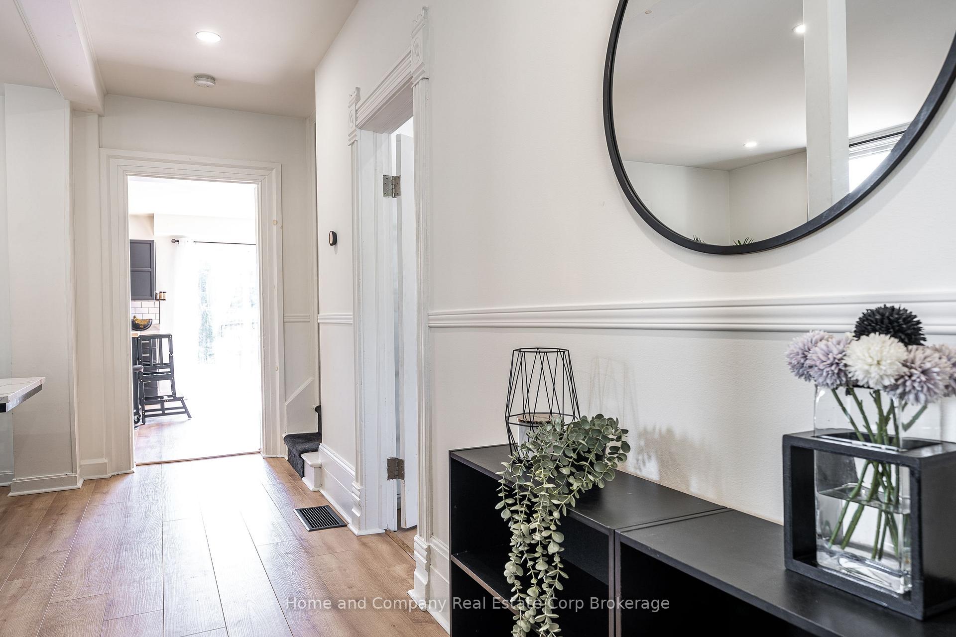 Photo 11 of 143 St David Street, West Perth, Mitchell — HOMEH