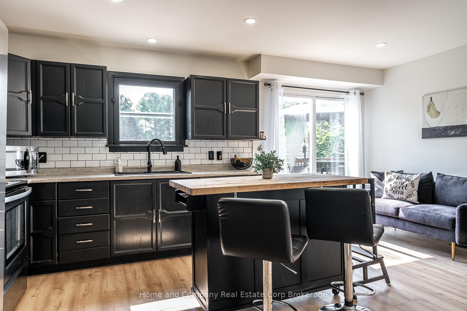 Photo 15 of 143 St David Street, West Perth, Mitchell — HOMEH