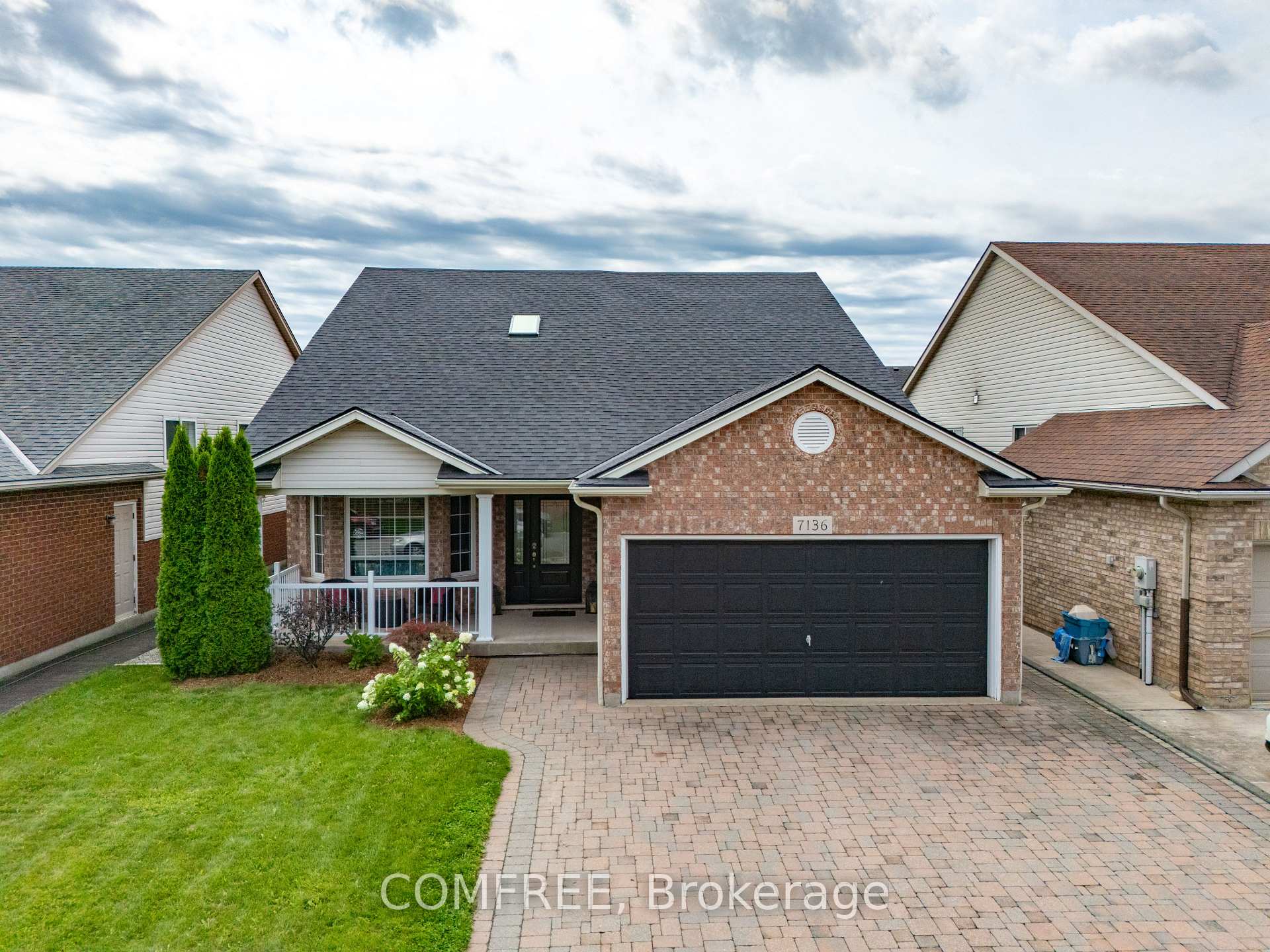 Photo 1 of 7136 Julie Drive, Niagara Falls, Forestview — HOMEH