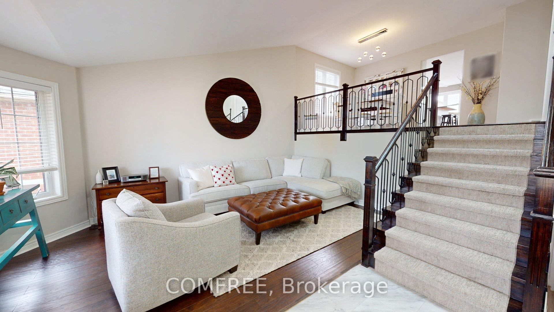 Photo 3 of 7136 Julie Drive, Niagara Falls, Forestview — HOMEH