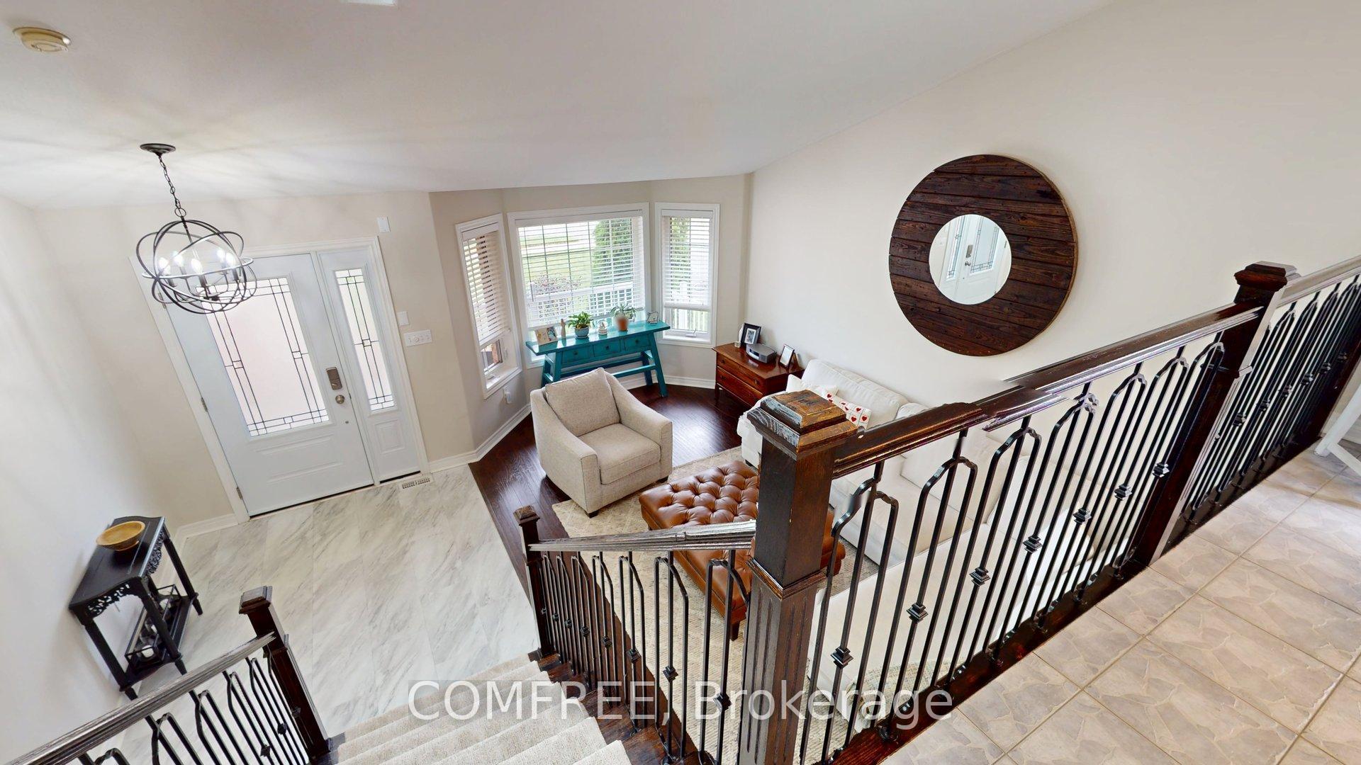 Photo 4 of 7136 Julie Drive, Niagara Falls, Forestview — HOMEH