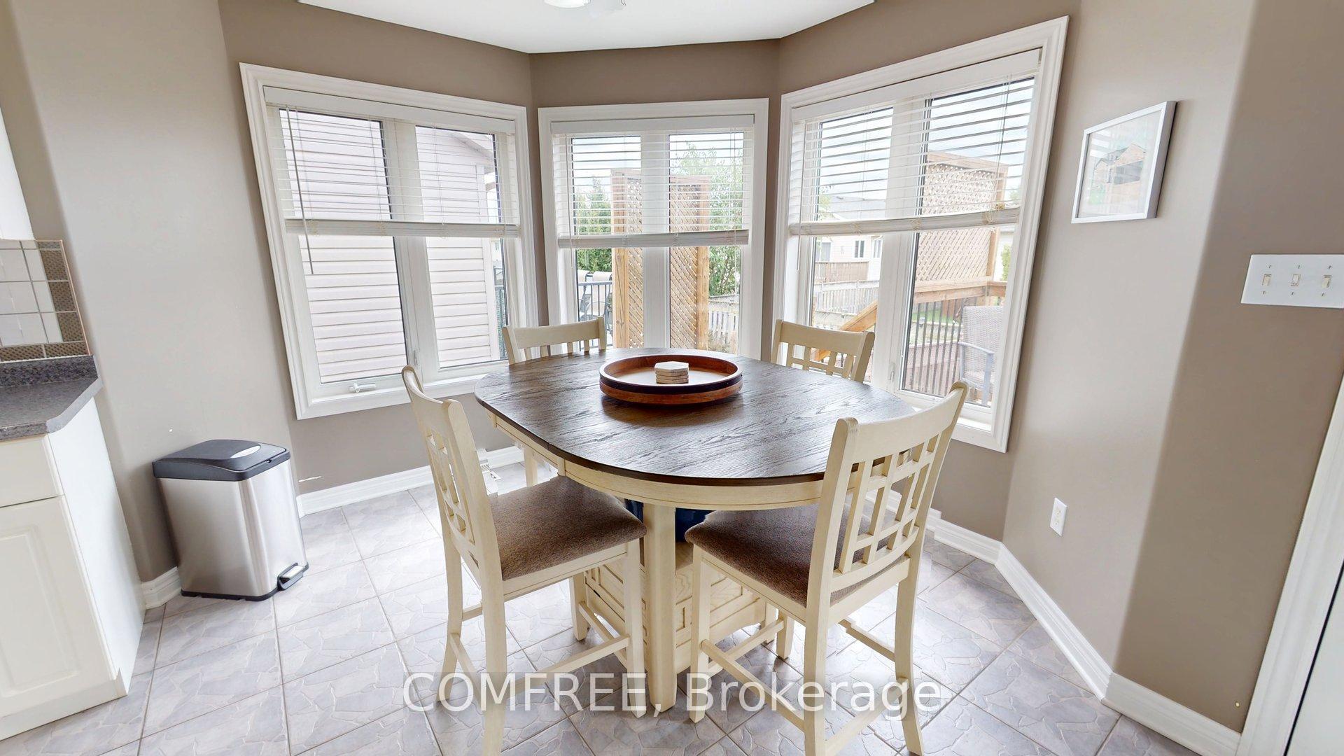 Photo 10 of 7136 Julie Drive, Niagara Falls, Forestview — HOMEH