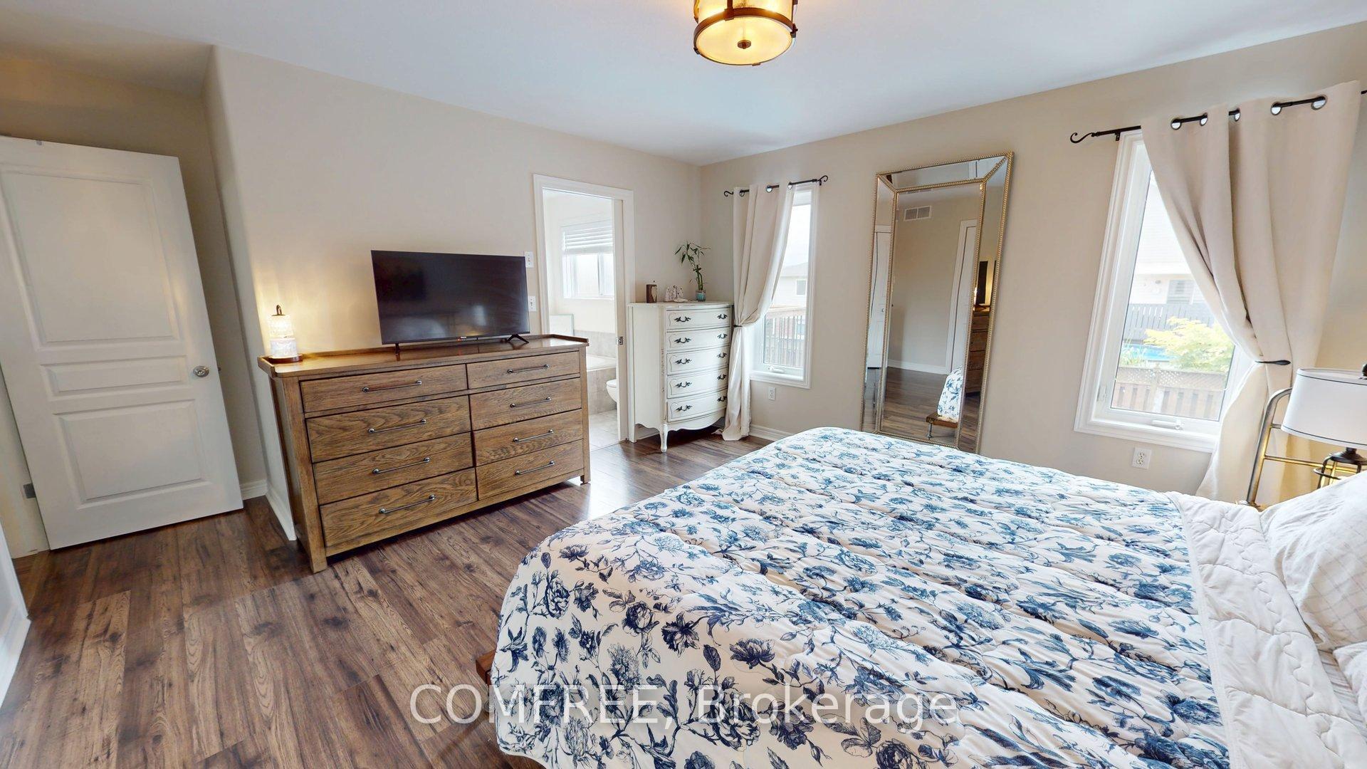 Photo 14 of 7136 Julie Drive, Niagara Falls, Forestview — HOMEH