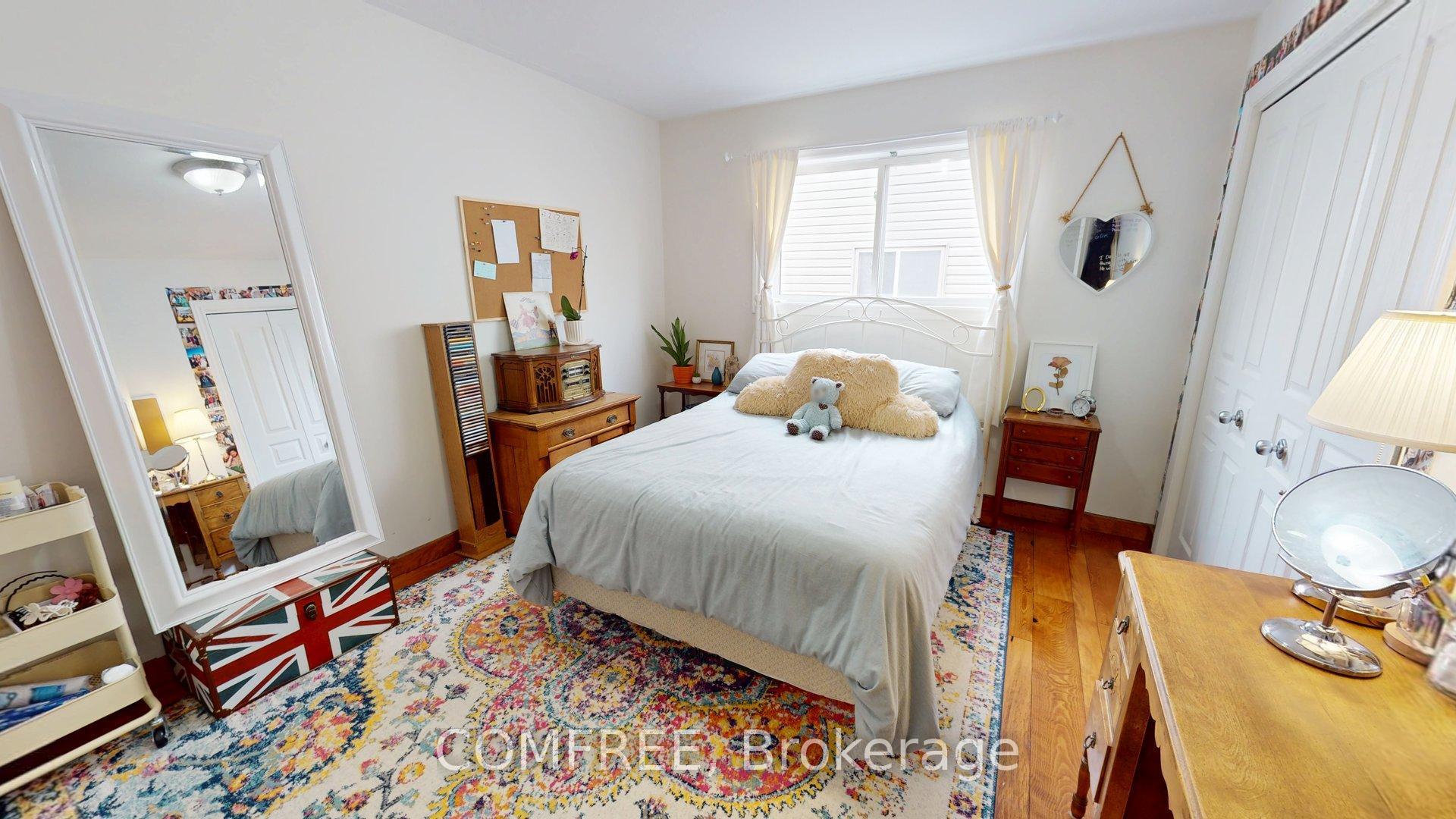 Photo 18 of 7136 Julie Drive, Niagara Falls, Forestview — HOMEH