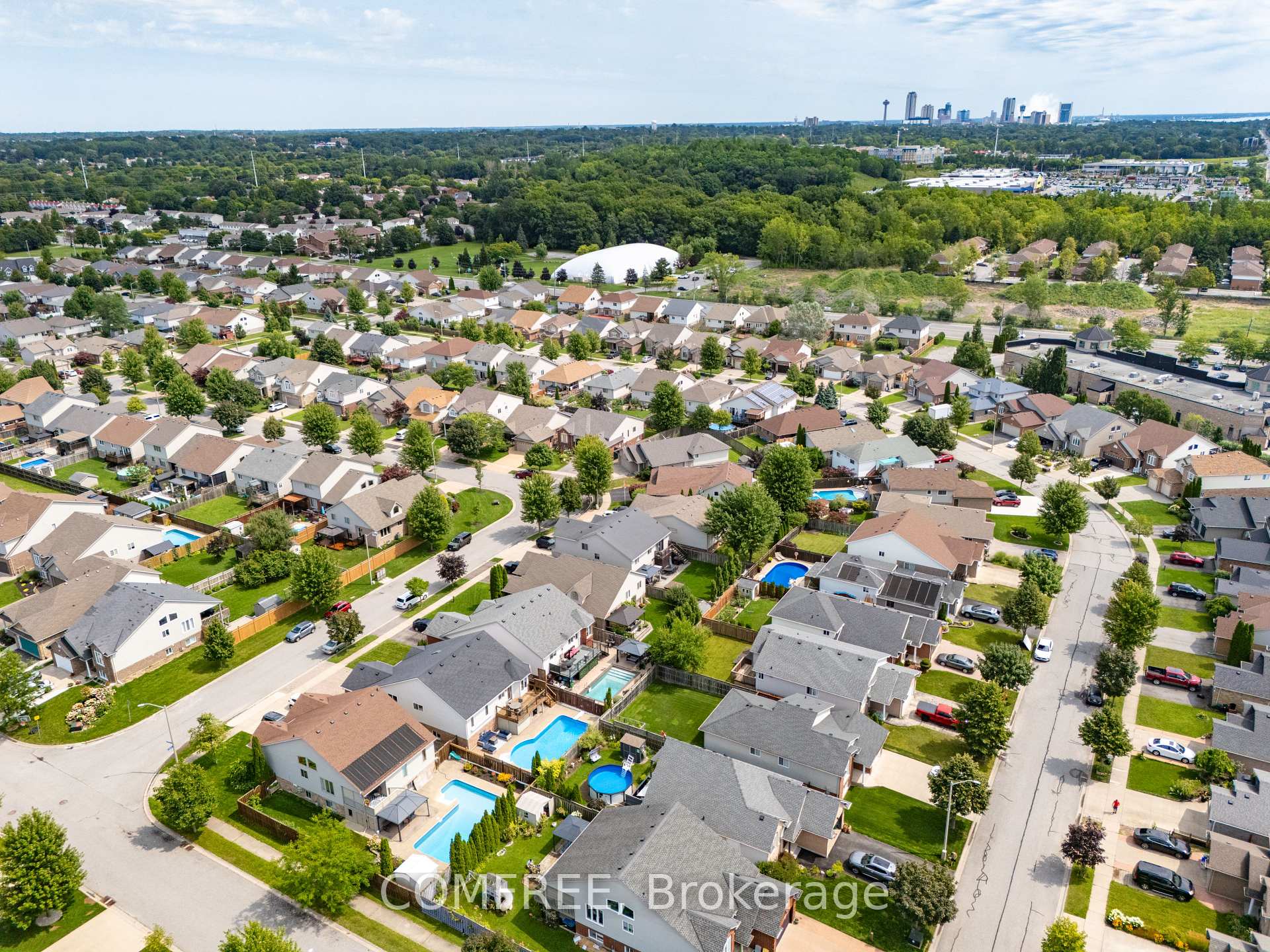 Photo 34 of 7136 Julie Drive, Niagara Falls, Forestview — HOMEH