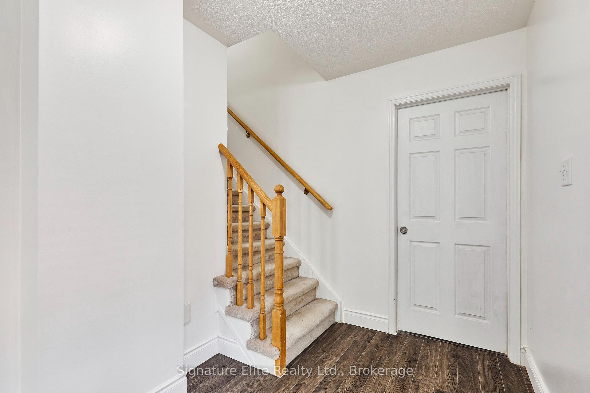 Photo 5 of Unit Upper, 11 Etienne Street, Scarborough, Clairlea-Birchmount — HOMEH