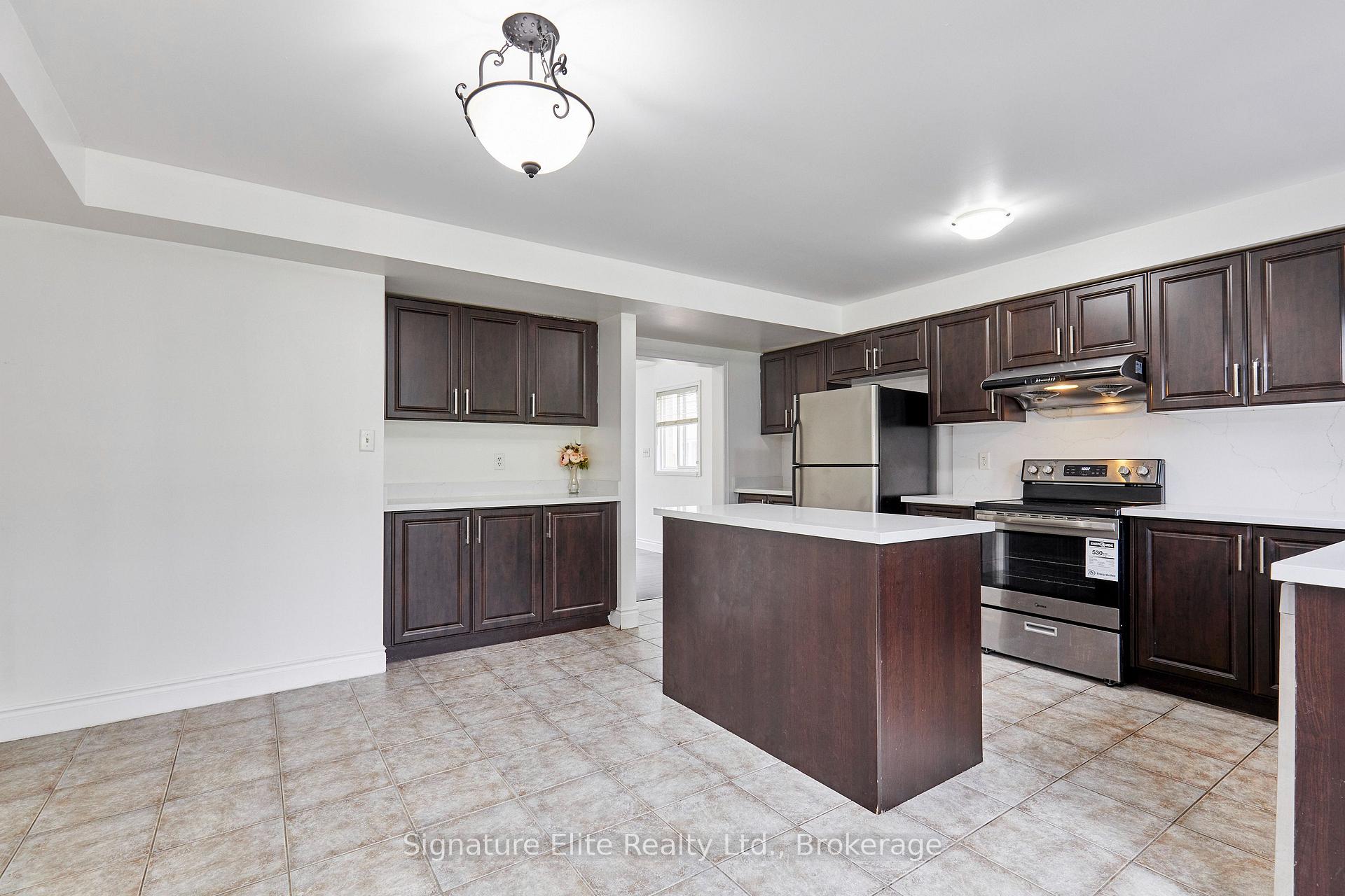 Photo 9 of Unit Upper, 11 Etienne Street, Scarborough, Clairlea-Birchmount — HOMEH