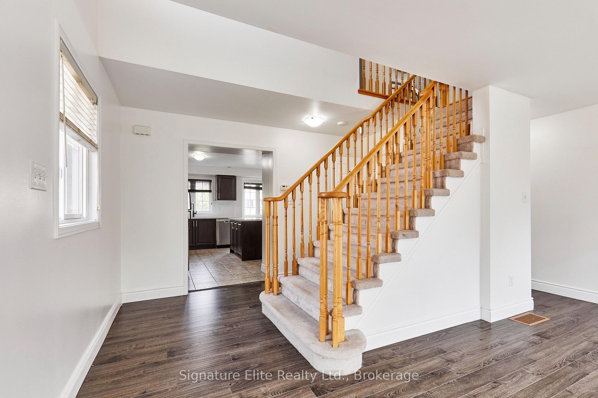 Photo 13 of Unit Upper, 11 Etienne Street, Scarborough, Clairlea-Birchmount — HOMEH