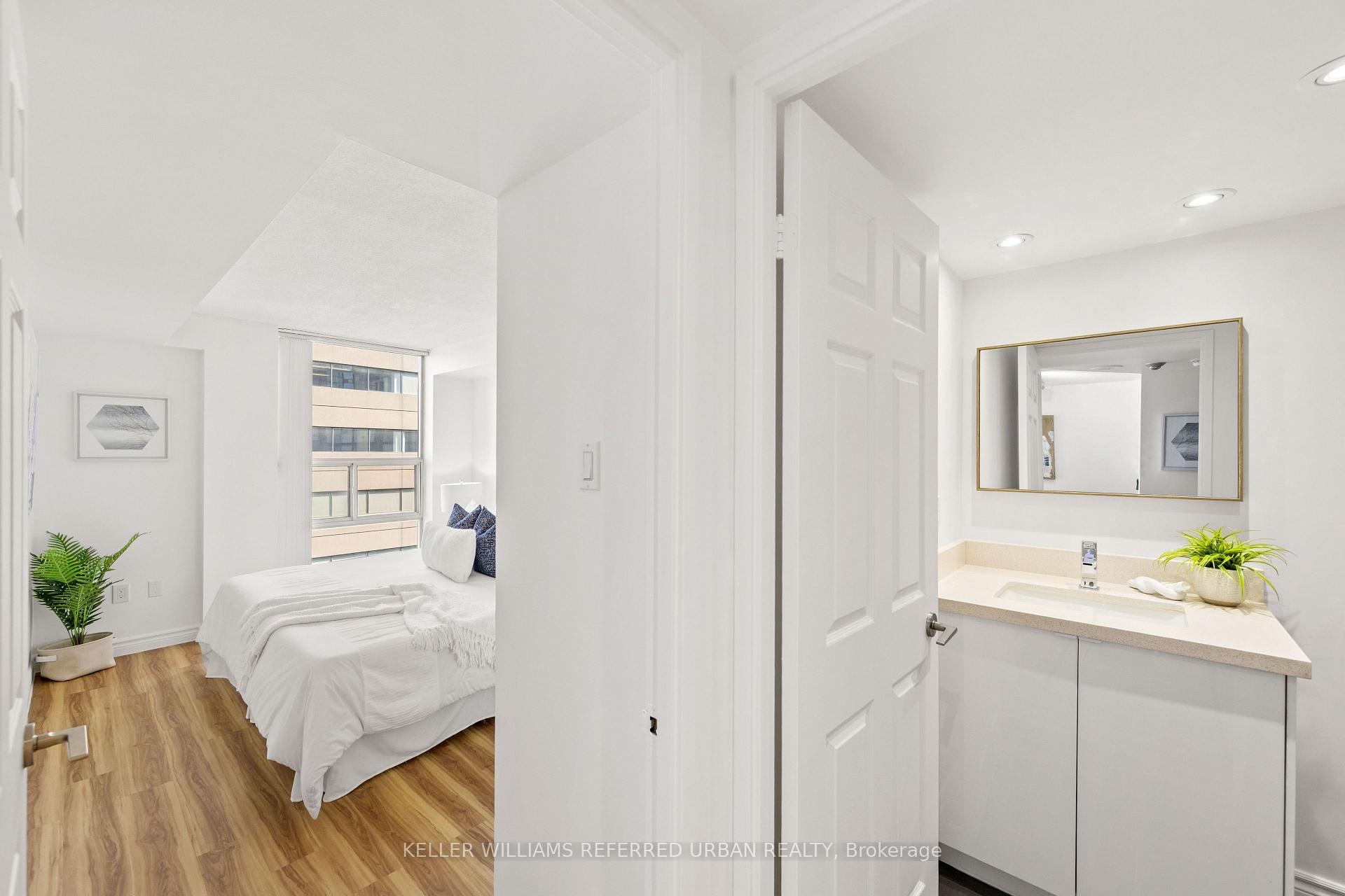 Photo 19 of Unit 1003, 725 King Street W, Toronto, Niagara — HOMEH