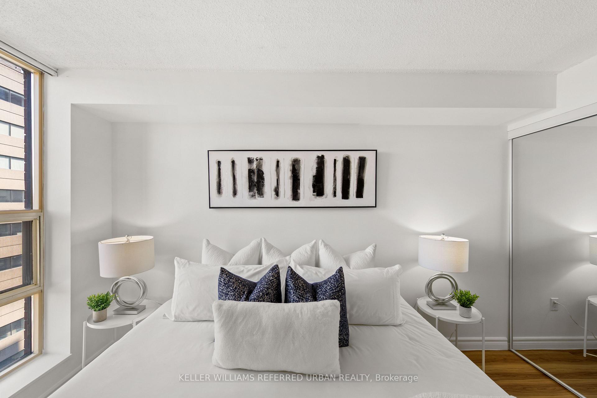 Photo 23 of Unit 1003, 725 King Street W, Toronto, Niagara — HOMEH